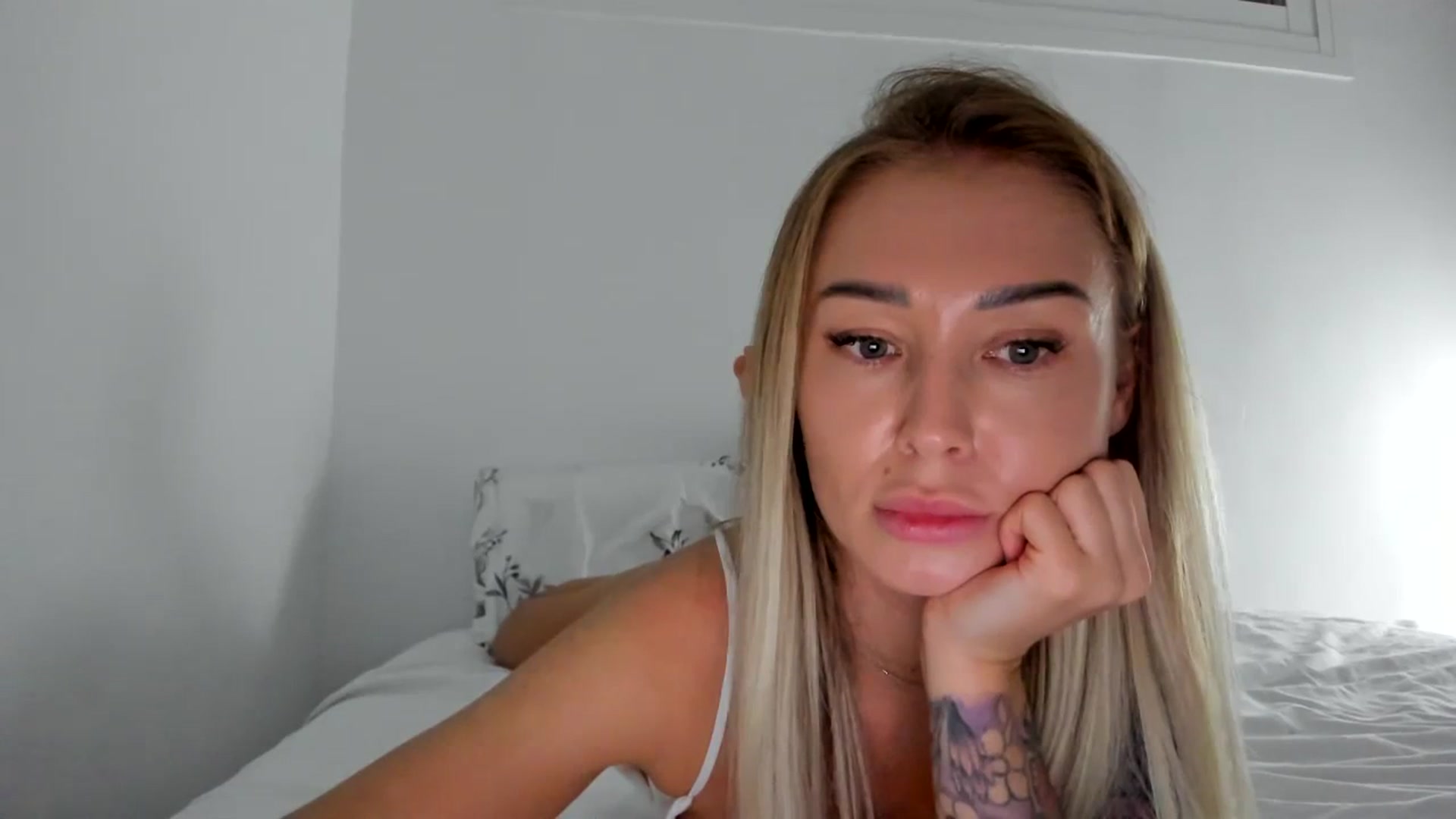 Gallery image thumbnail from AAA_Yas's myfreecams stream on, 10/13/2023, 23:48 image 4 of 20