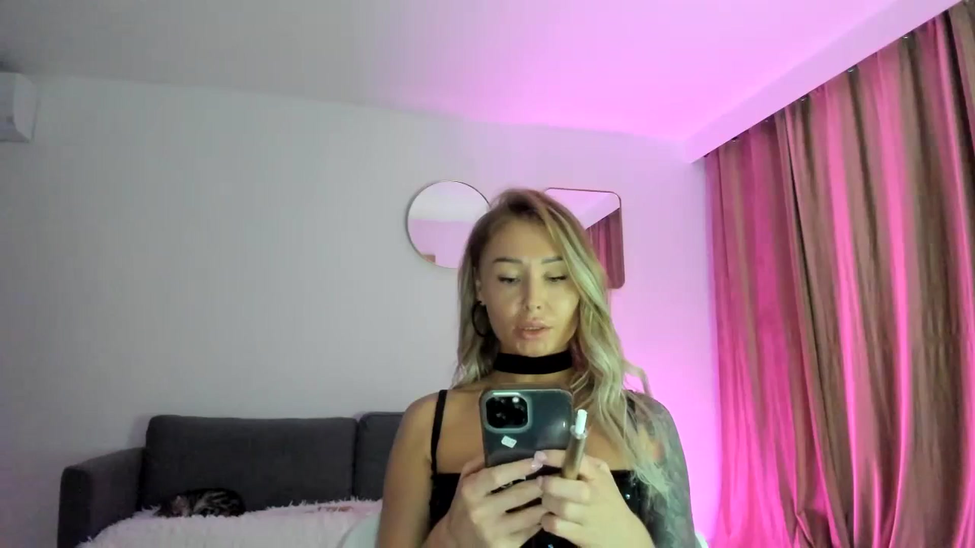 Gallery image thumbnail from AAA_Yas's myfreecams stream on, 10/22/2023, 20:12 image 12 of 20