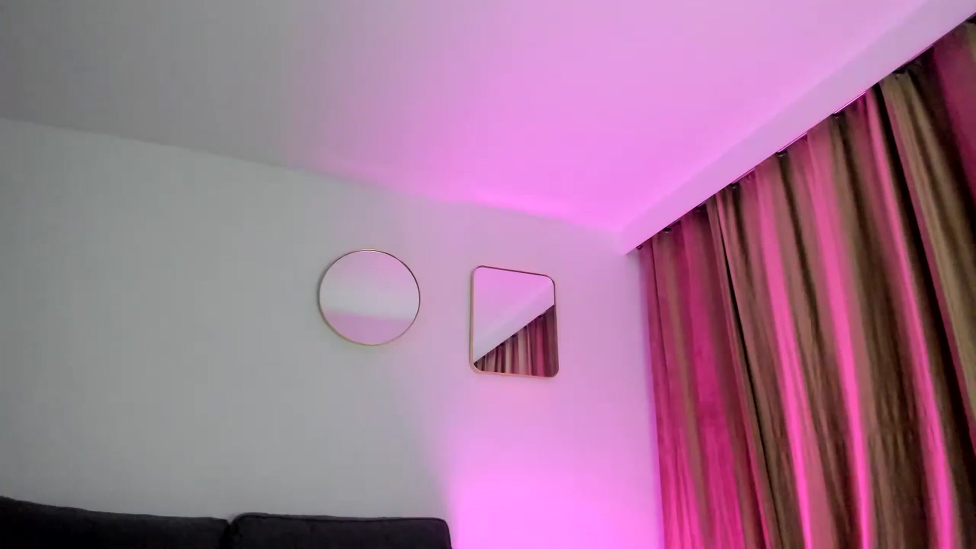 Gallery image thumbnail from AAA_Yas's myfreecams stream on, 10/22/2023, 20:12 image 6 of 20