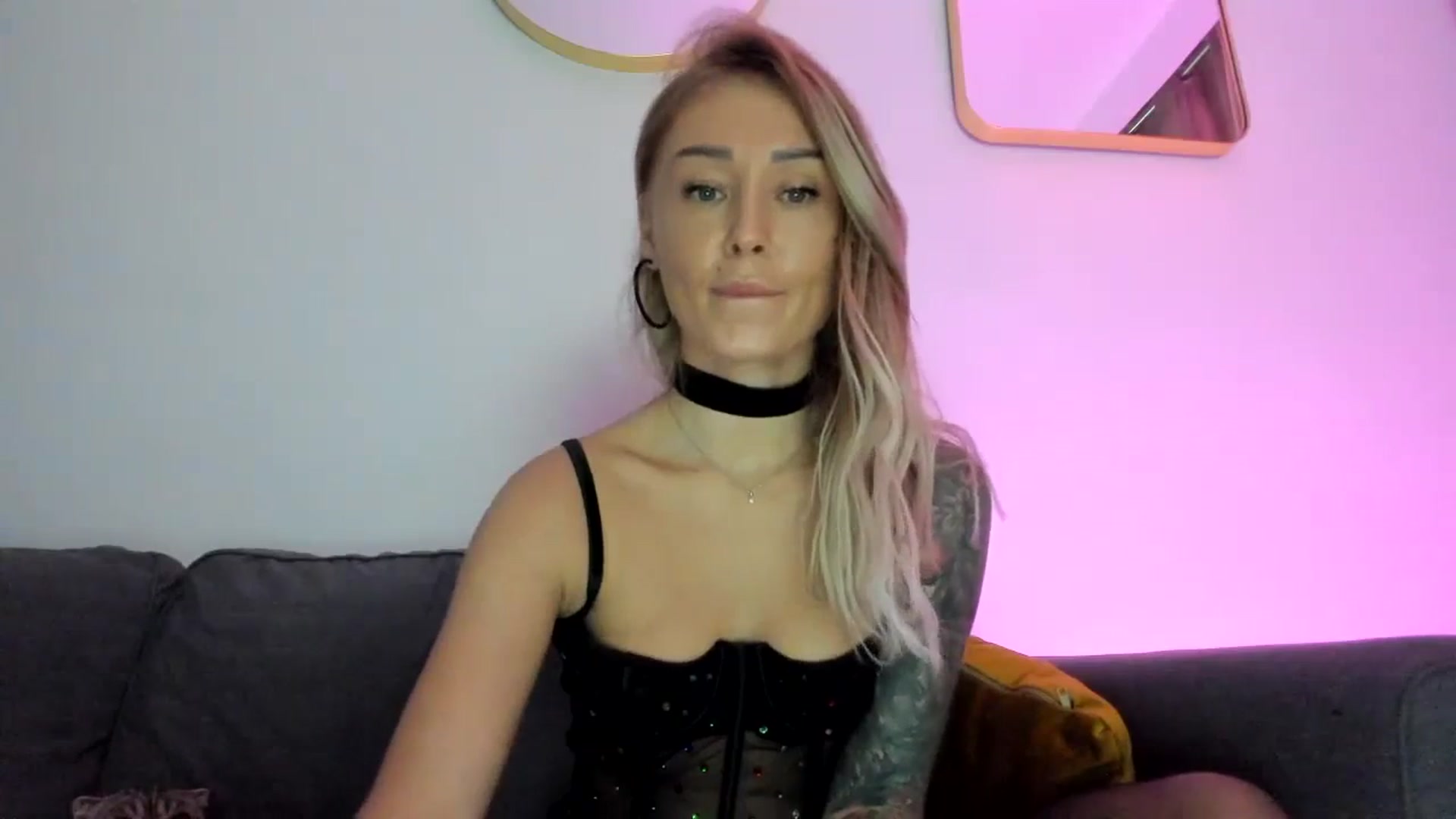 Gallery image thumbnail from AAA_Yas's myfreecams stream on, 10/22/2023, 20:49 image 14 of 20