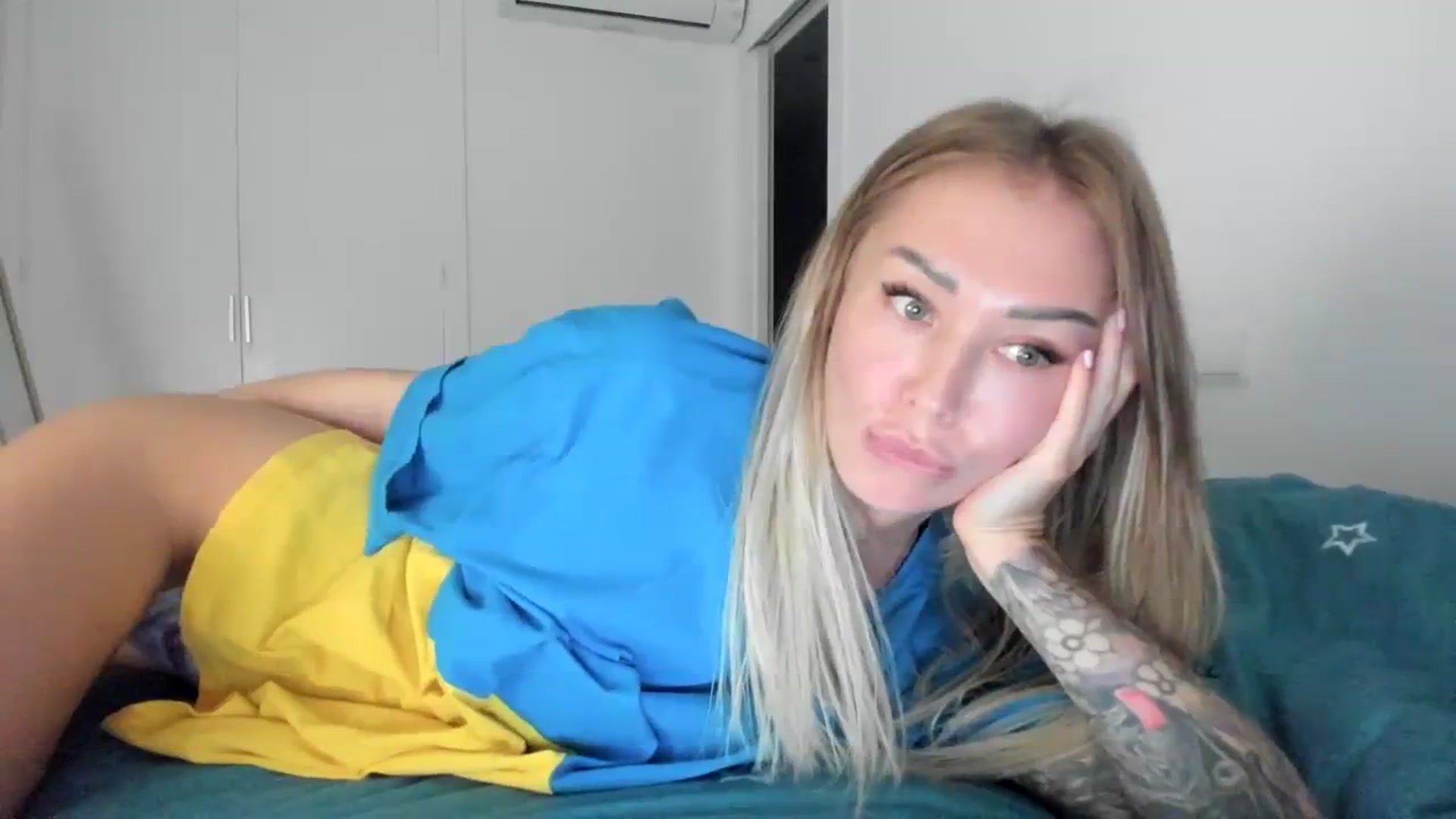 Gallery image thumbnail from AAA_Yas's myfreecams stream on, 10/27/2023, 21:39 image 2 of 20