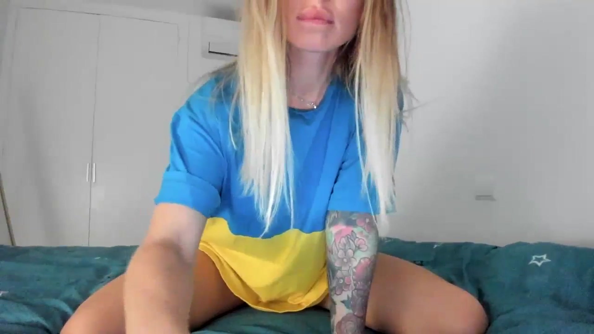 Gallery image thumbnail from AAA_Yas's myfreecams stream on, 10/27/2023, 21:39 image 10 of 20