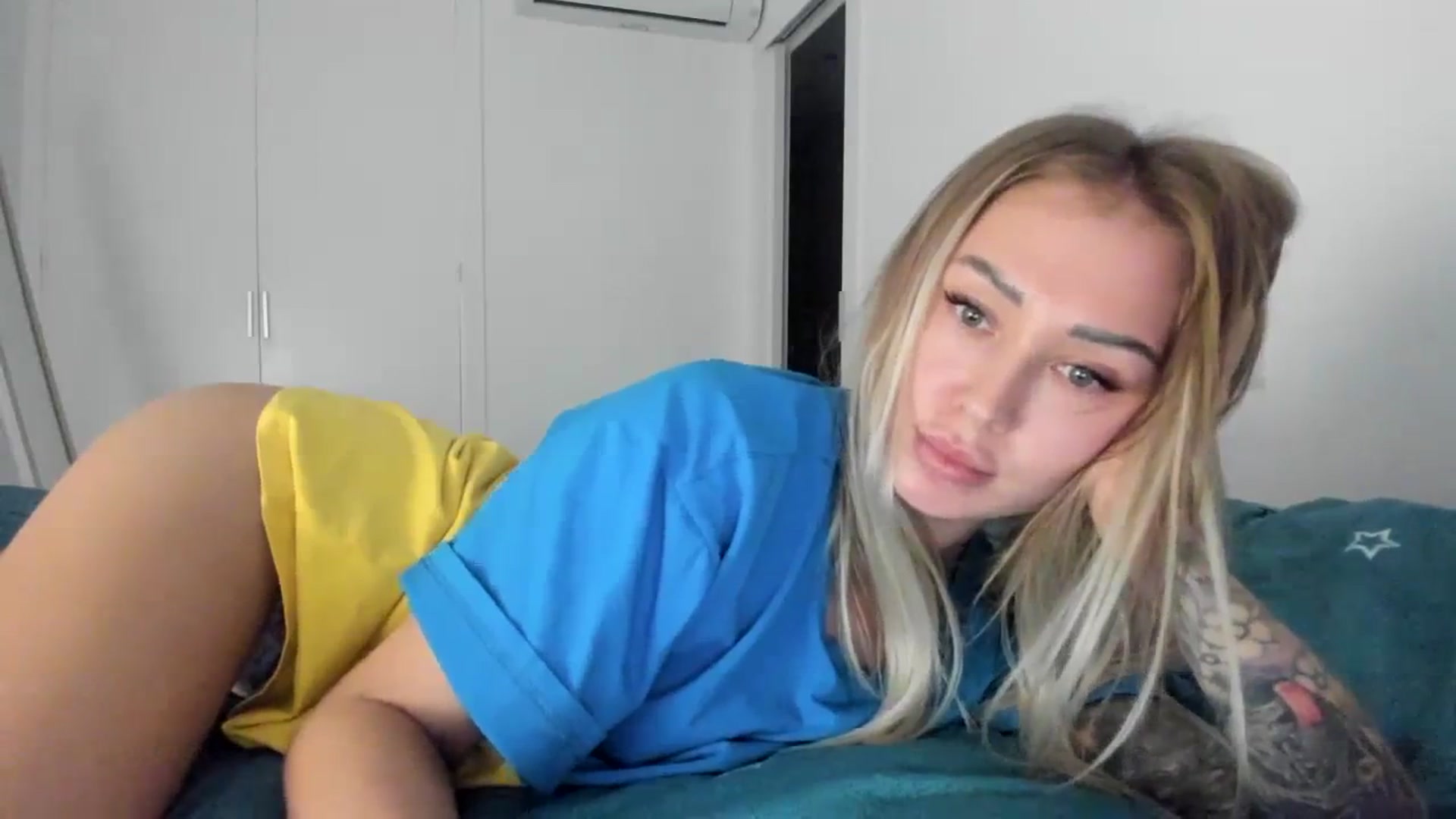 Gallery image thumbnail from AAA_Yas's myfreecams stream on, 10/27/2023, 21:39 image 5 of 20