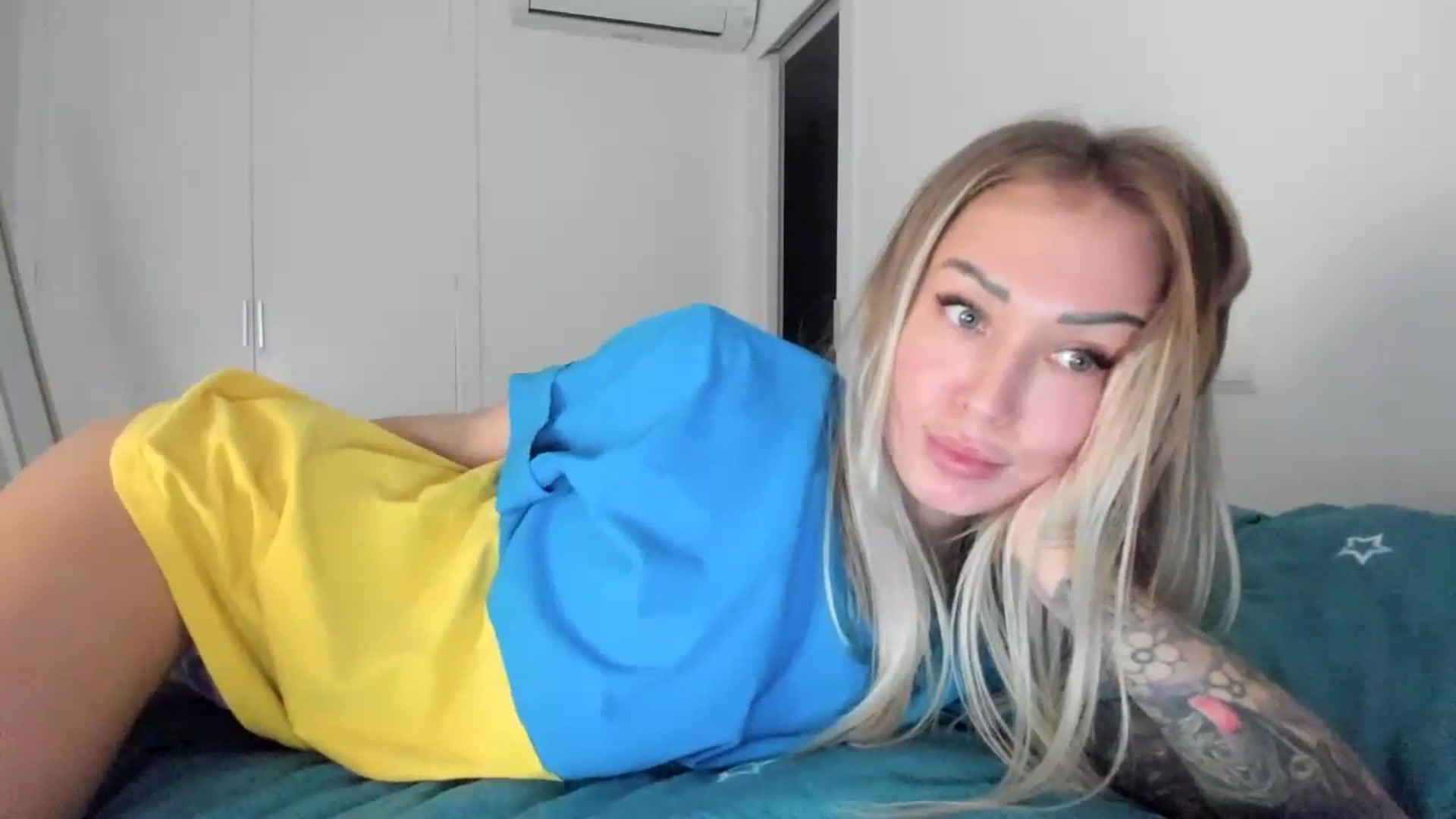 Gallery image thumbnail from AAA_Yas's myfreecams stream on, 10/27/2023, 21:39 image 3 of 20