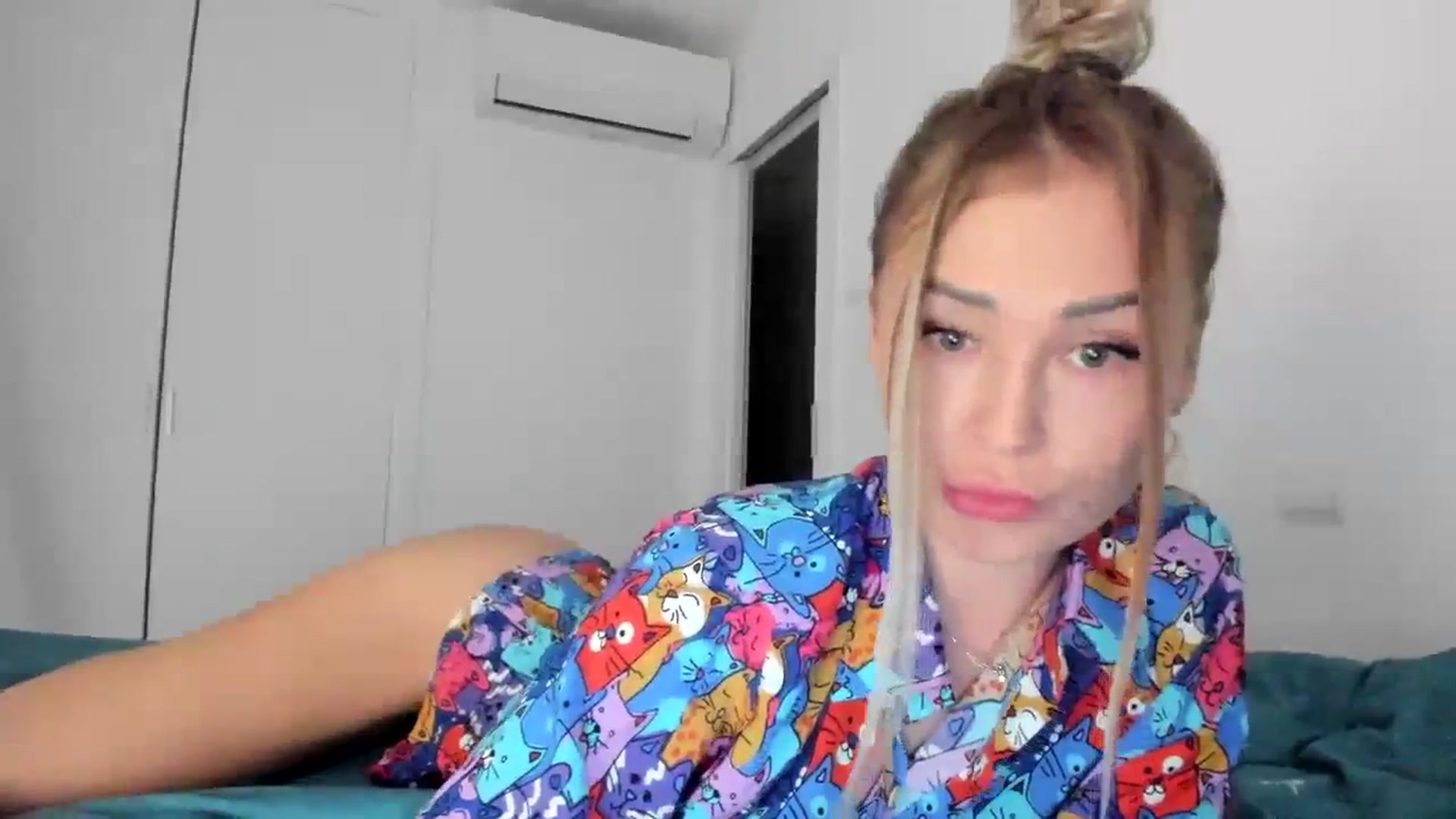 Gallery image thumbnail from AAA_Yas's myfreecams stream on, 10/27/2023, 23:26 image 6 of 20