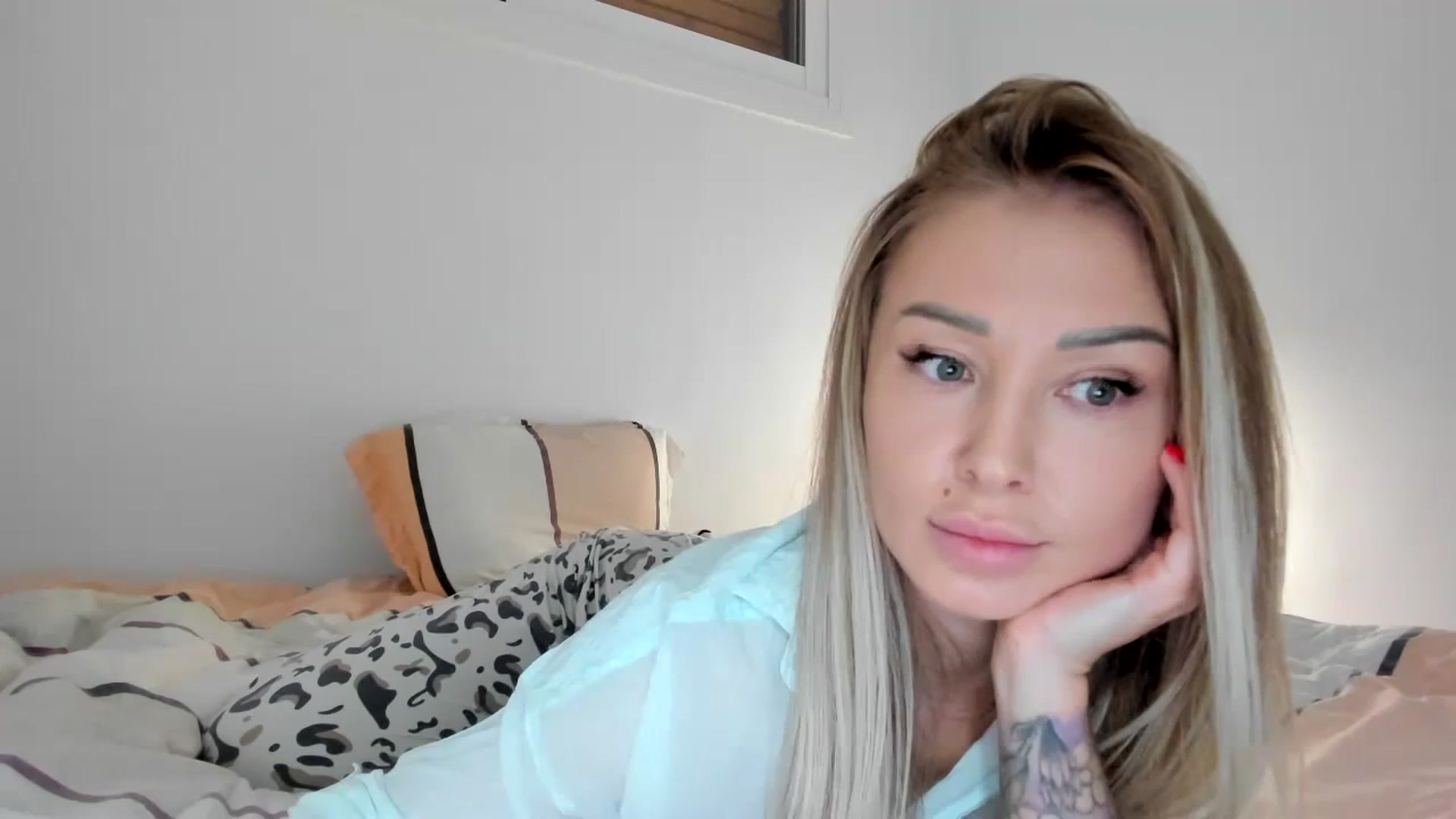 Gallery image thumbnail from AAA_Yas's myfreecams stream on, 11/04/2023, 20:28 image 17 of 20