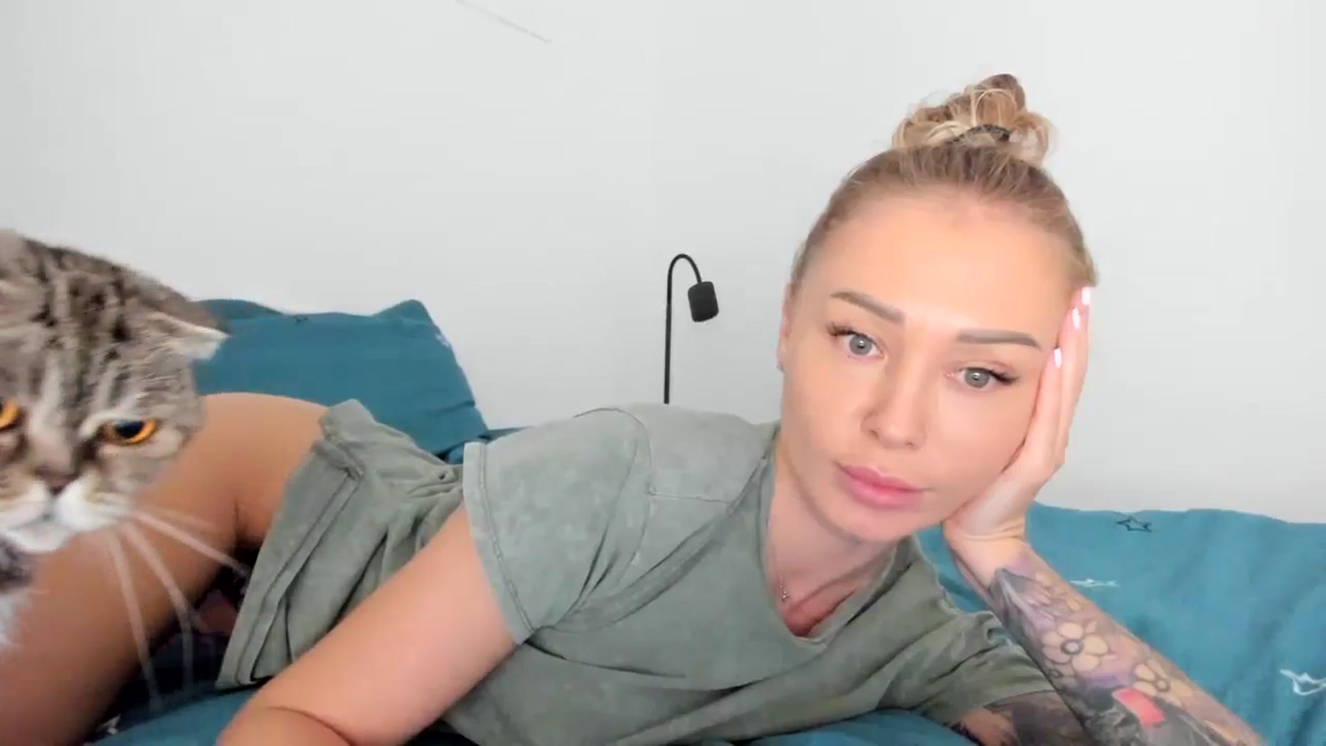Gallery image thumbnail from AAA_Yas's myfreecams stream on, 11/10/2023, 23:17 image 2 of 20