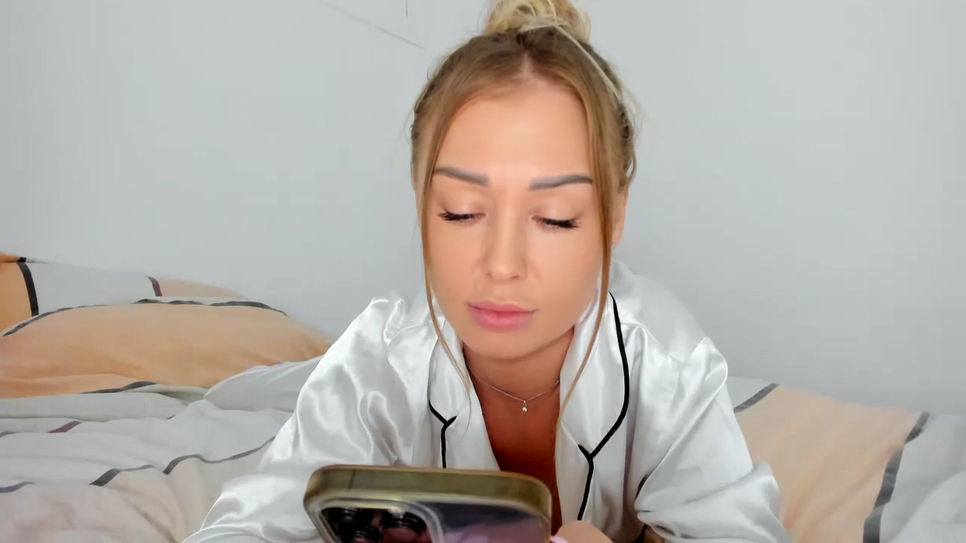 Gallery image thumbnail from AAA_Yas's myfreecams stream on, 11/14/2023, 23:17 image 8 of 20