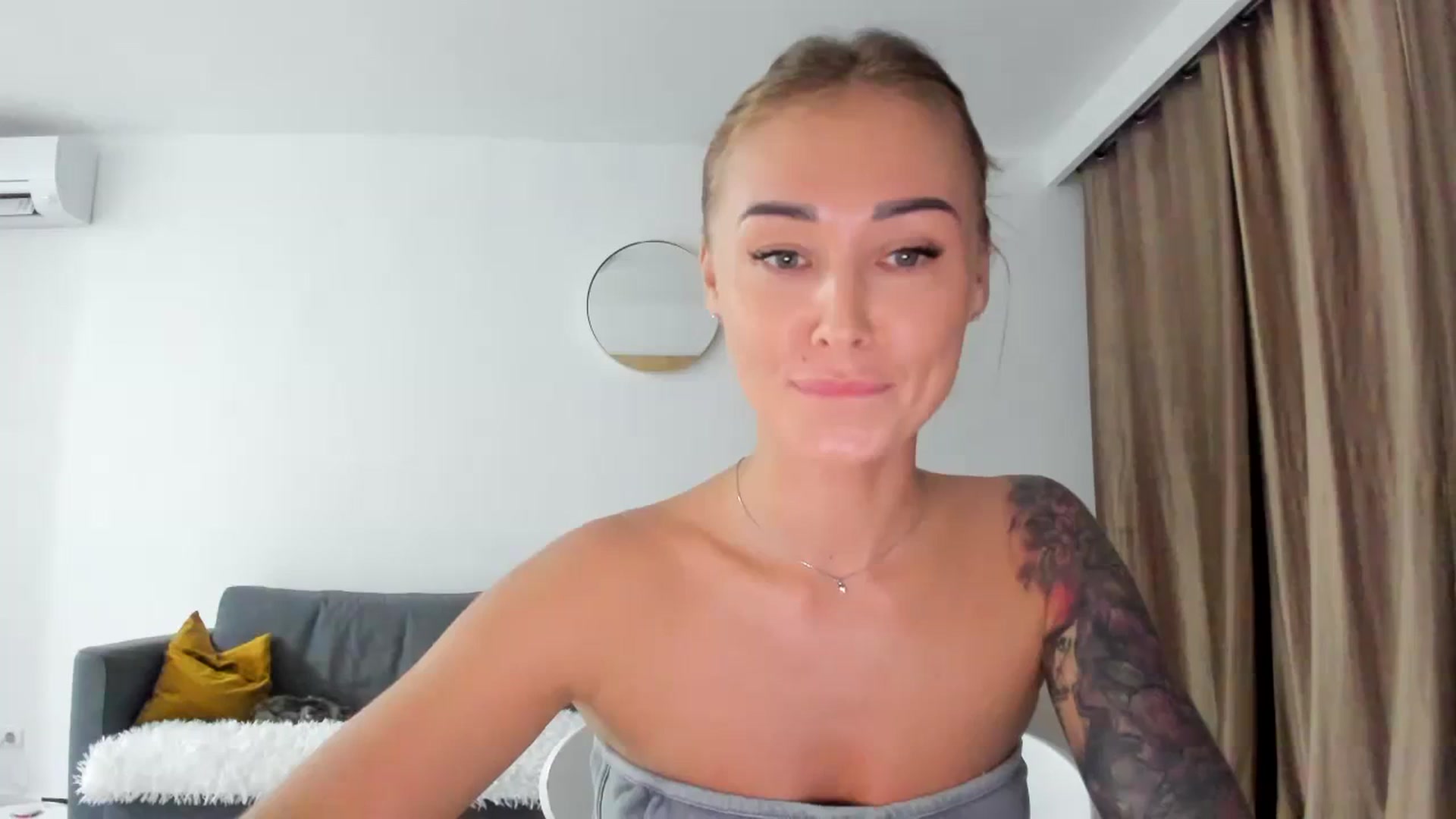 Gallery image thumbnail from AAA_Yas's myfreecams stream on, 11/20/2023, 20:59 image 16 of 20