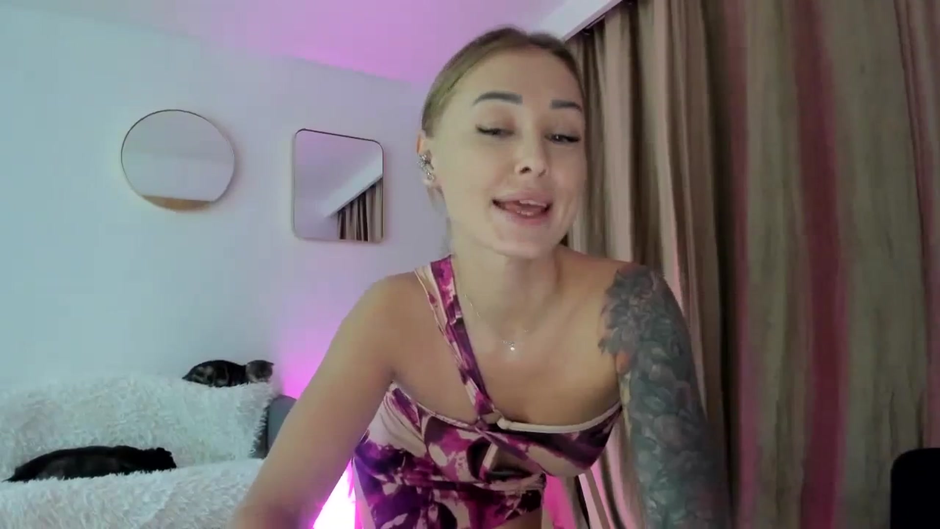 Gallery image thumbnail from AAA_Yas's myfreecams stream on, 12/01/2023, 22:28 image 14 of 20