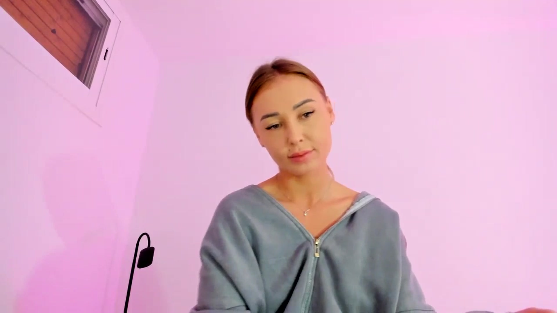 Gallery image thumbnail from AAA_Yas's myfreecams stream on, 12/04/2023, 22:38 image 4 of 20
