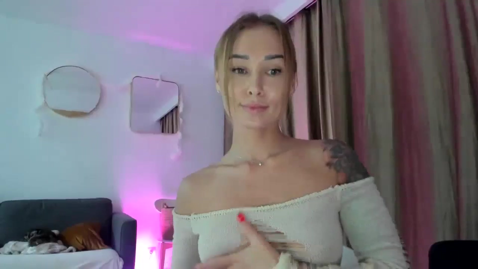 Gallery image thumbnail from AAA_Yas's myfreecams stream on, 12/06/2023, 22:58 image 16 of 20