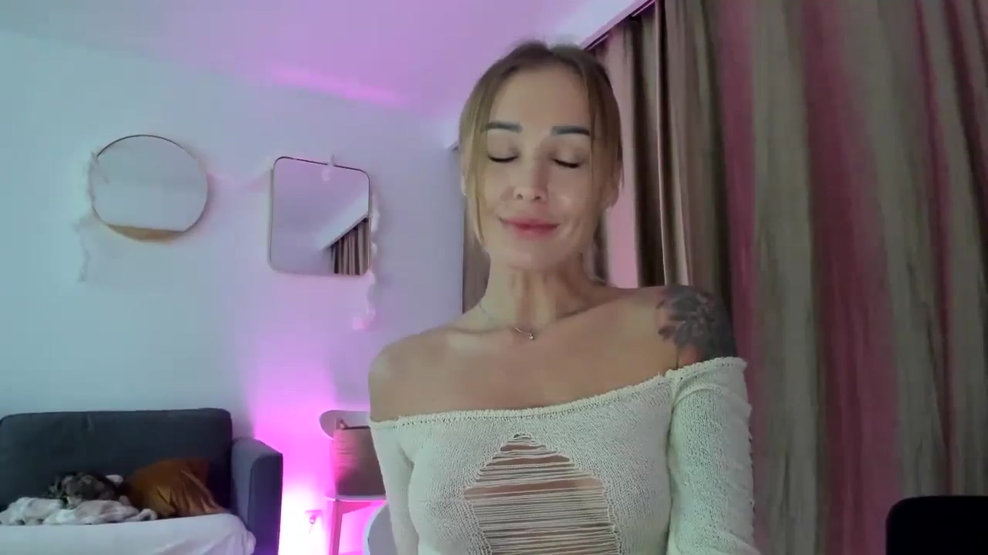 Gallery image thumbnail from AAA_Yas's myfreecams stream on, 12/06/2023, 22:58 image 9 of 20