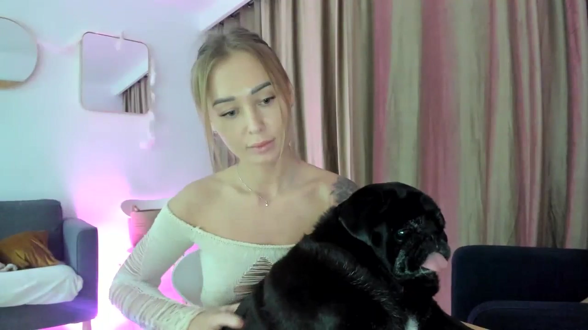 Gallery image thumbnail from AAA_Yas's myfreecams stream on, 12/06/2023, 23:33 image 9 of 20