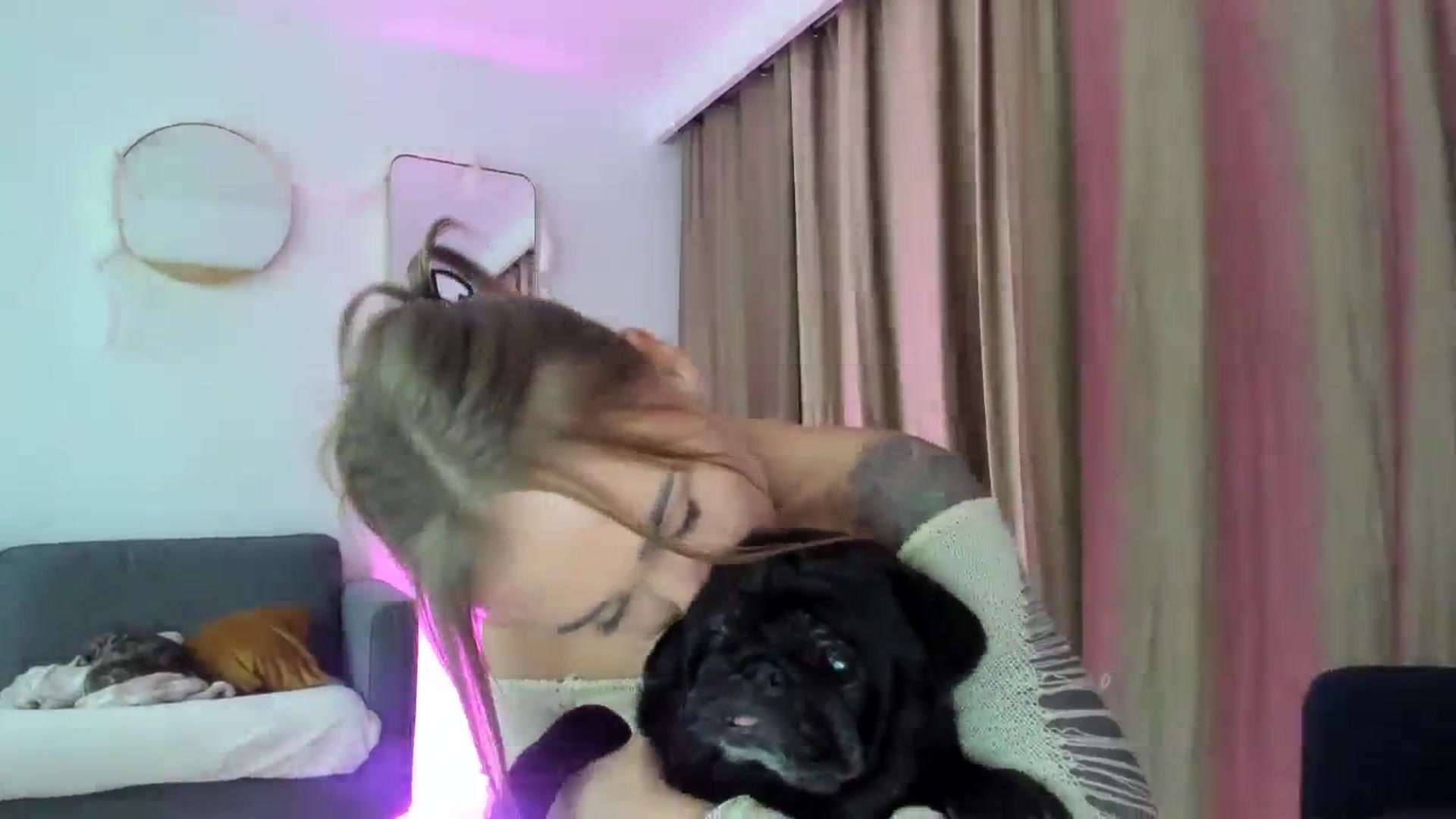 Gallery image thumbnail from AAA_Yas's myfreecams stream on, 12/06/2023, 23:33 image 6 of 20