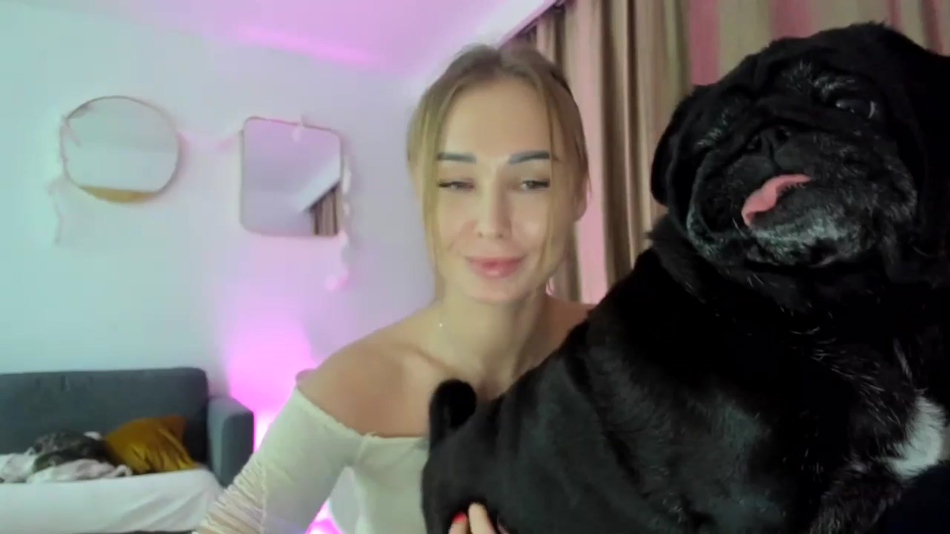 Gallery image thumbnail from AAA_Yas's myfreecams stream on, 12/06/2023, 23:33 image 19 of 20