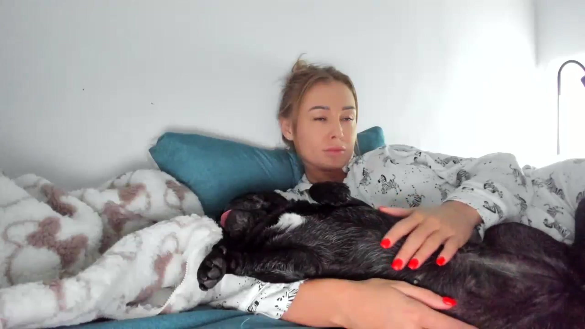 Gallery image thumbnail from AAA_Yas's myfreecams stream on, 12/11/2023, 24:01 image 8 of 20