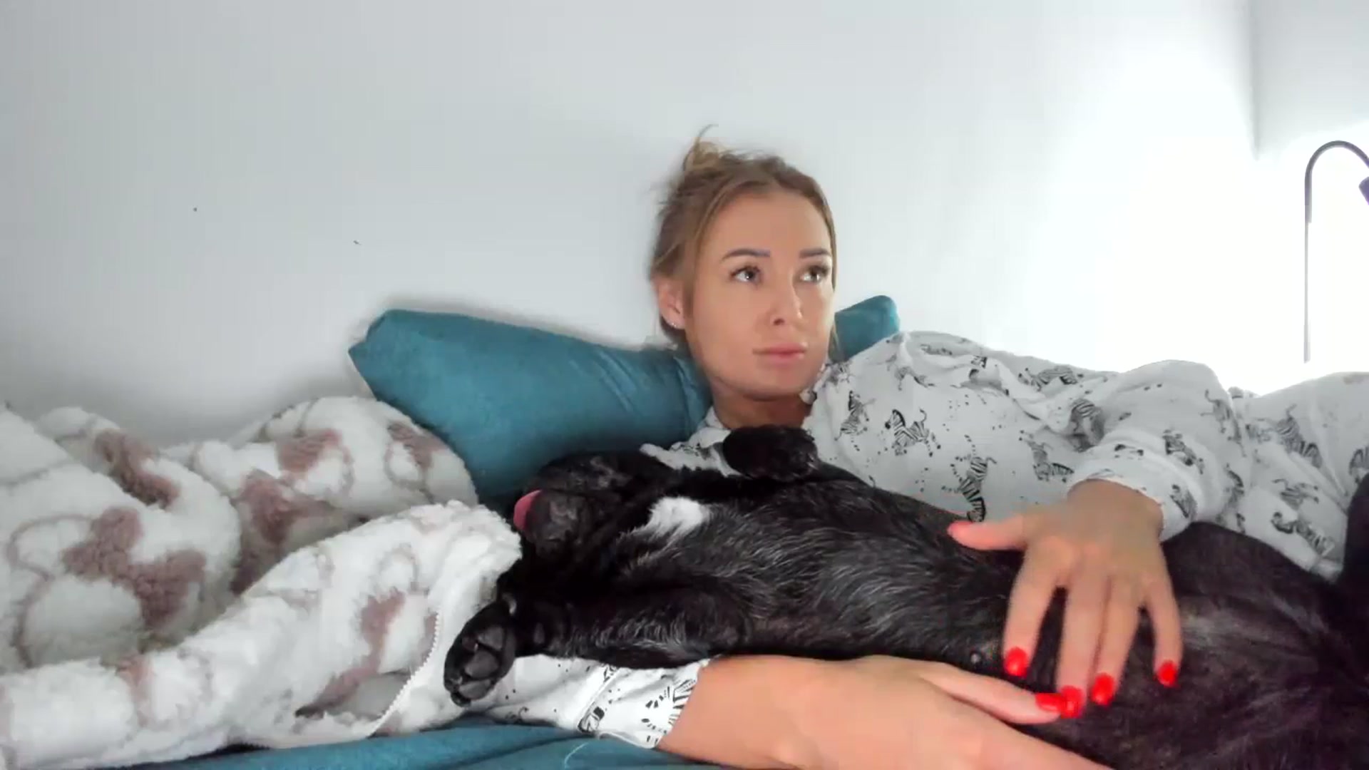 Gallery image thumbnail from AAA_Yas's myfreecams stream on, 12/11/2023, 24:01 image 11 of 20