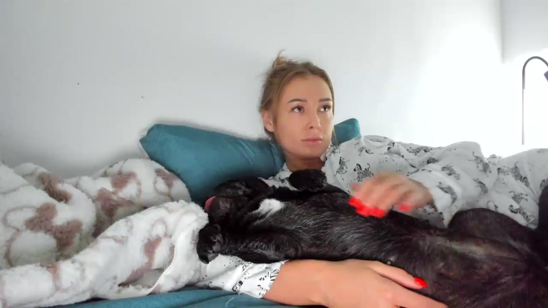 Gallery image thumbnail from AAA_Yas's myfreecams stream on, 12/11/2023, 24:01 image 6 of 20