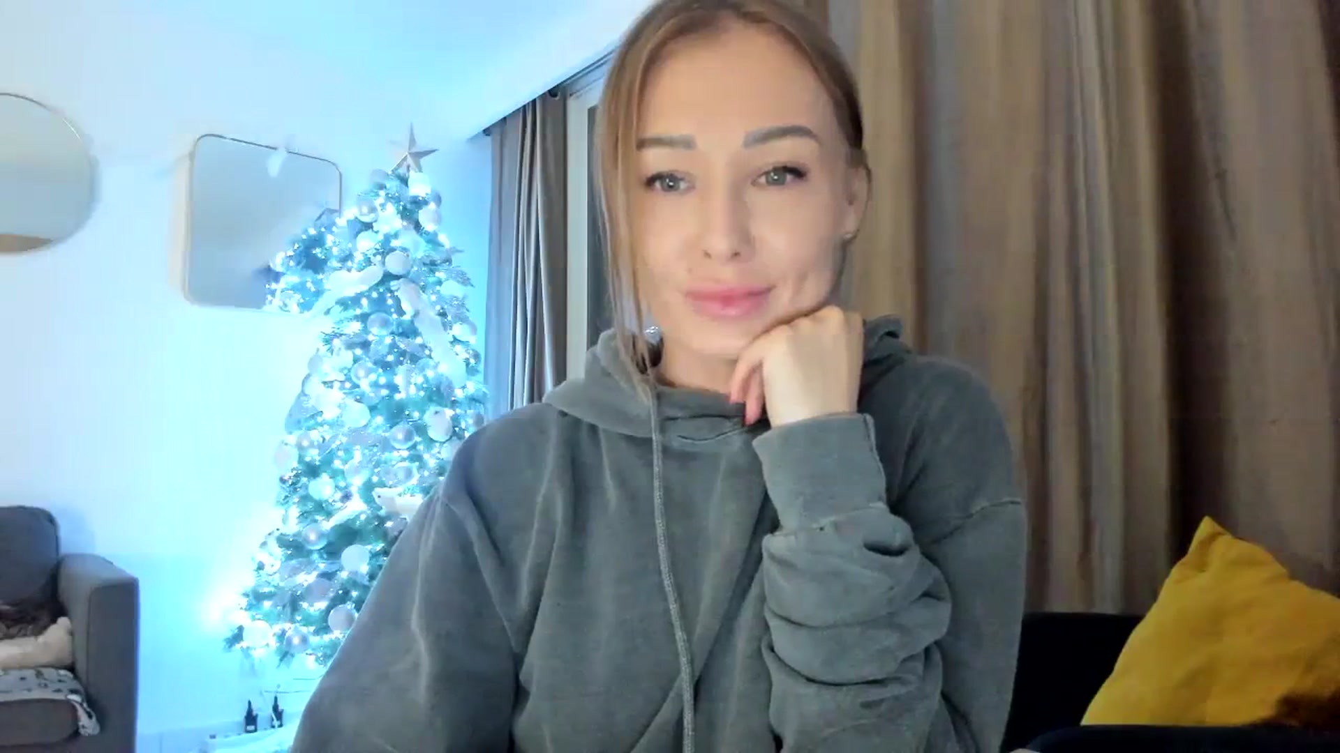 Gallery image thumbnail from AAA_Yas's myfreecams stream on, 12/12/2023, 21:01 image 13 of 20