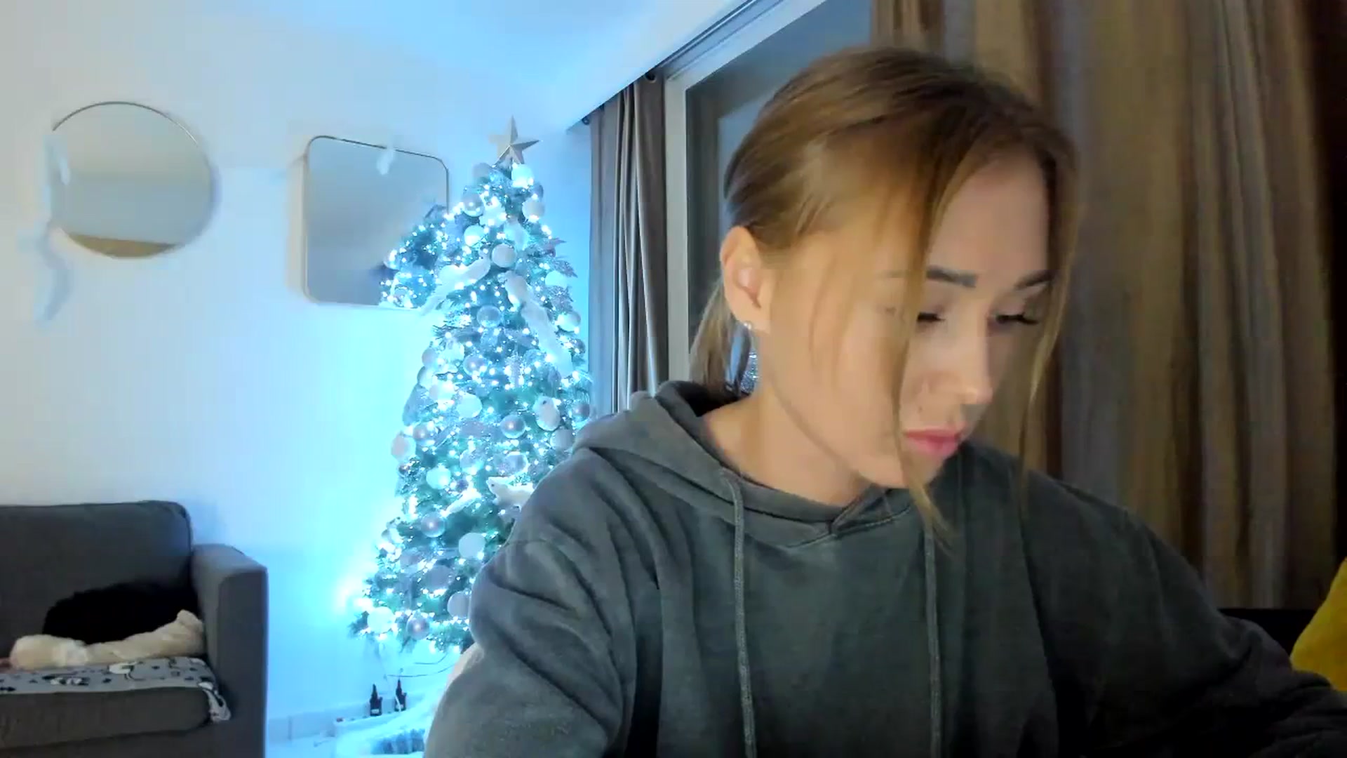 Gallery image thumbnail from AAA_Yas's myfreecams stream on, 12/12/2023, 23:24 image 16 of 20