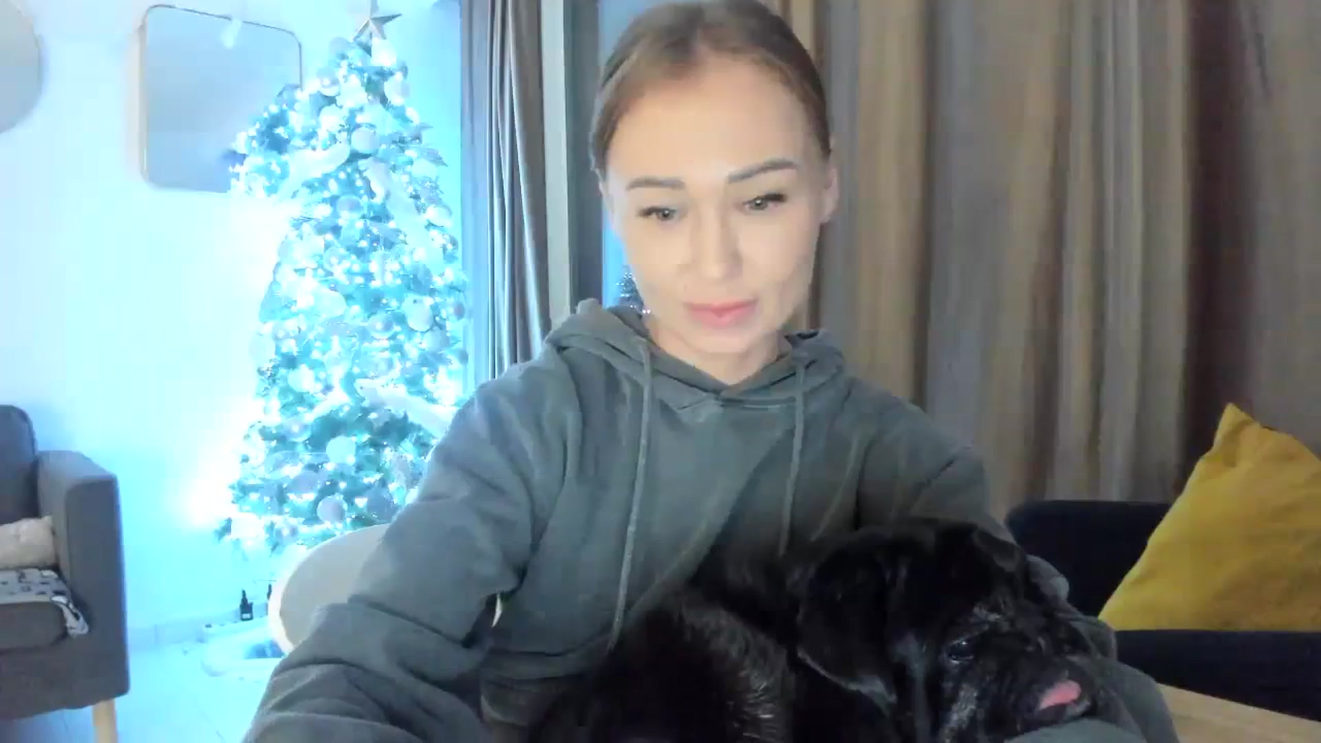 Gallery image thumbnail from AAA_Yas's myfreecams stream on, 12/12/2023, 23:24 image 3 of 20