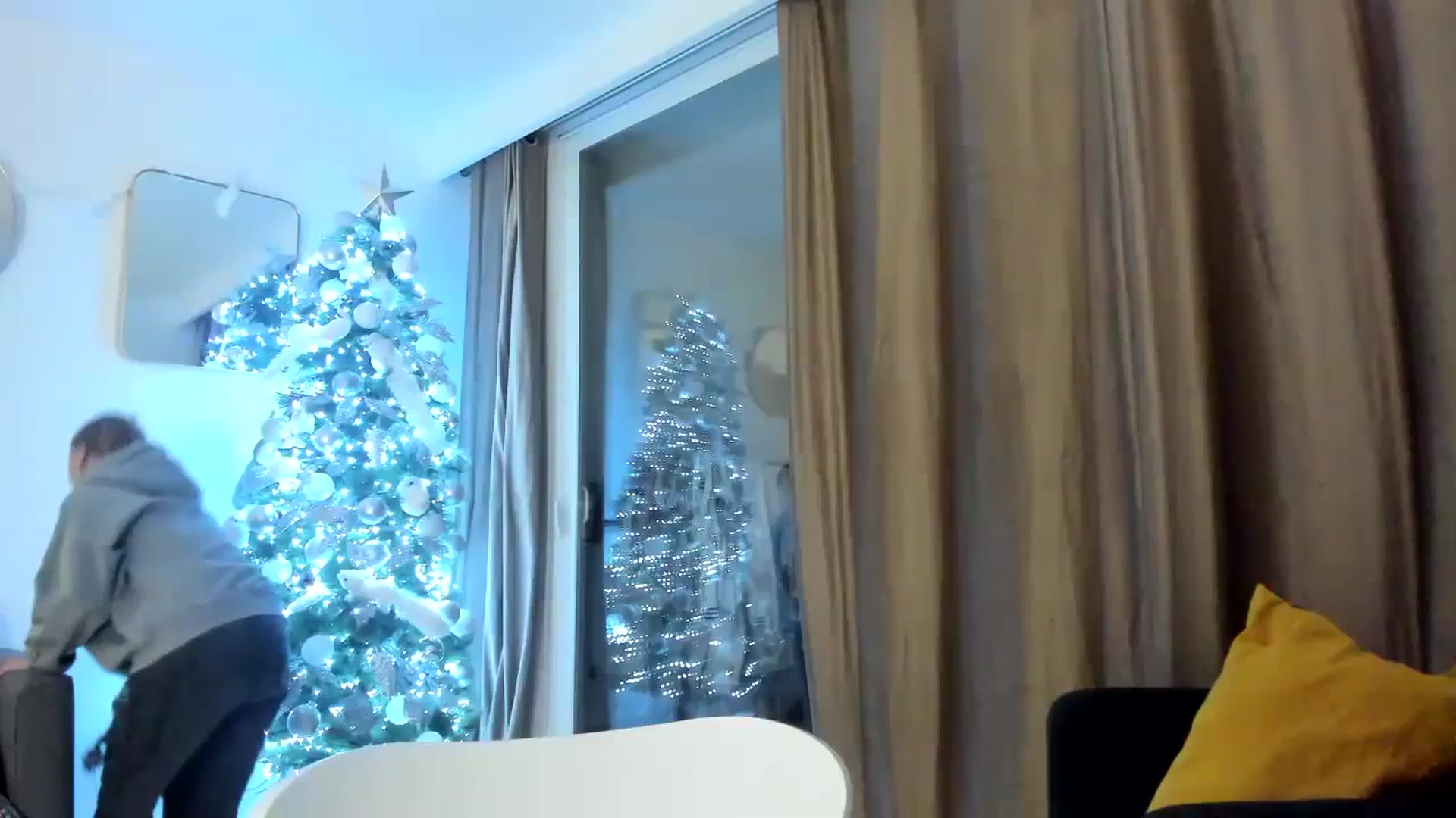 Gallery image thumbnail from AAA_Yas's myfreecams stream on, 12/13/2023, 23:18 image 8 of 20