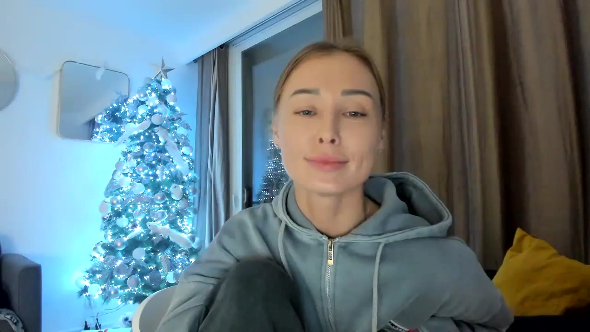 Gallery image thumbnail from AAA_Yas's myfreecams stream on, 12/13/2023, 23:18 image 17 of 20