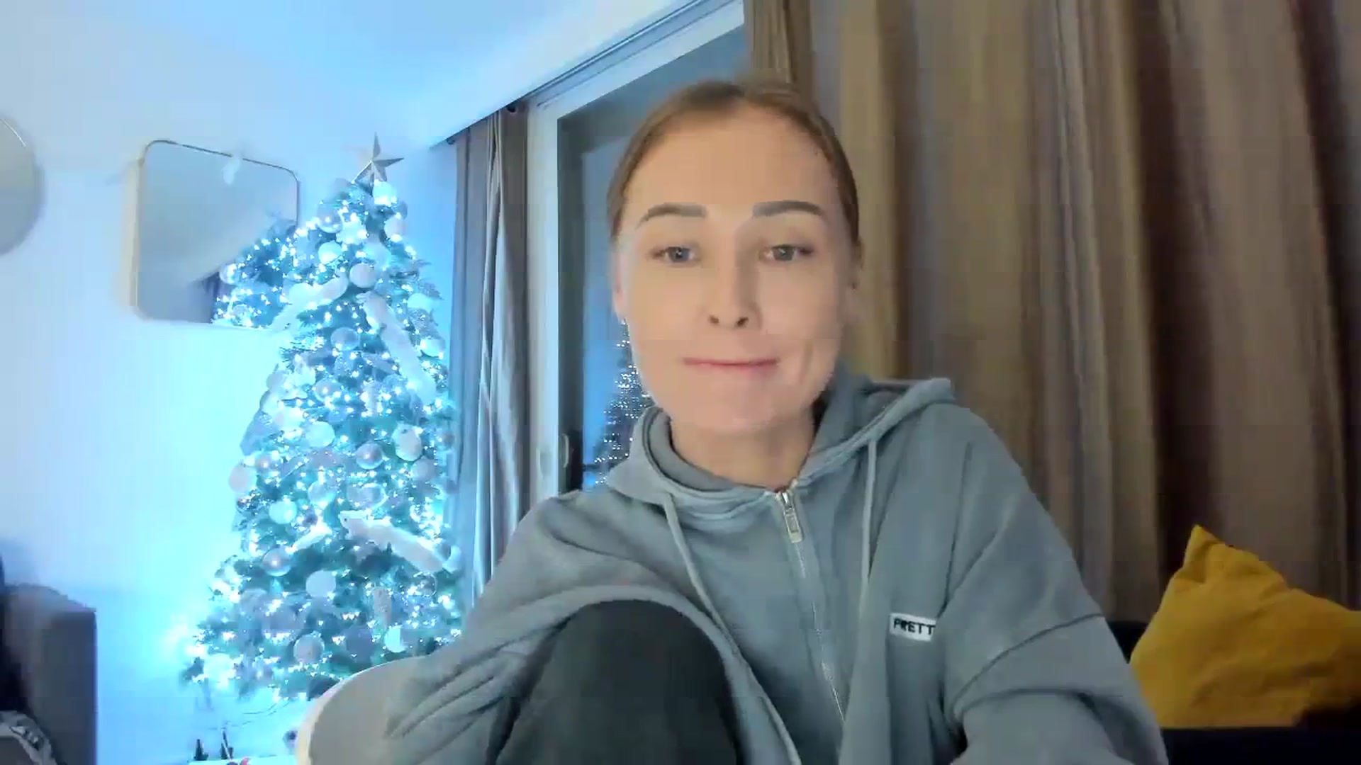 Gallery image thumbnail from AAA_Yas's myfreecams stream on, 12/13/2023, 23:18 image 14 of 20