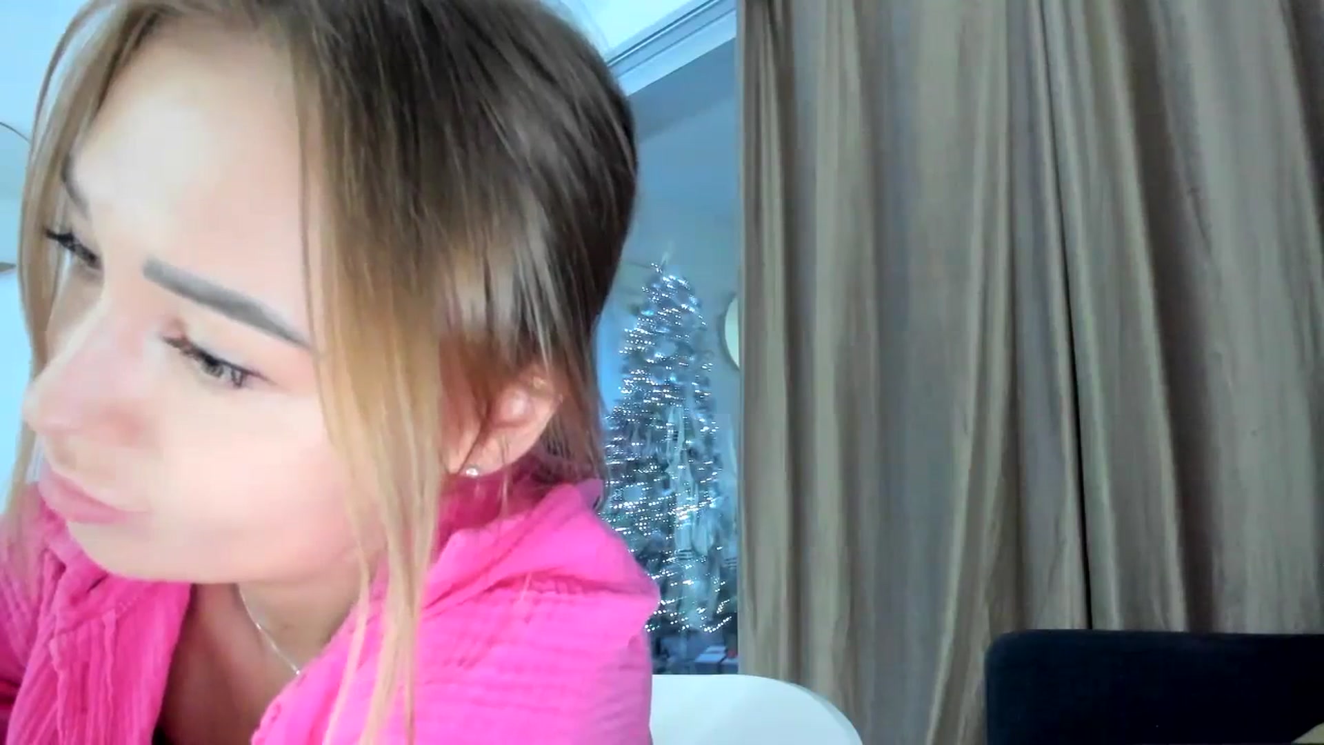 Gallery image thumbnail from AAA_Yas's myfreecams stream on, 12/14/2023, 20:59 image 4 of 20