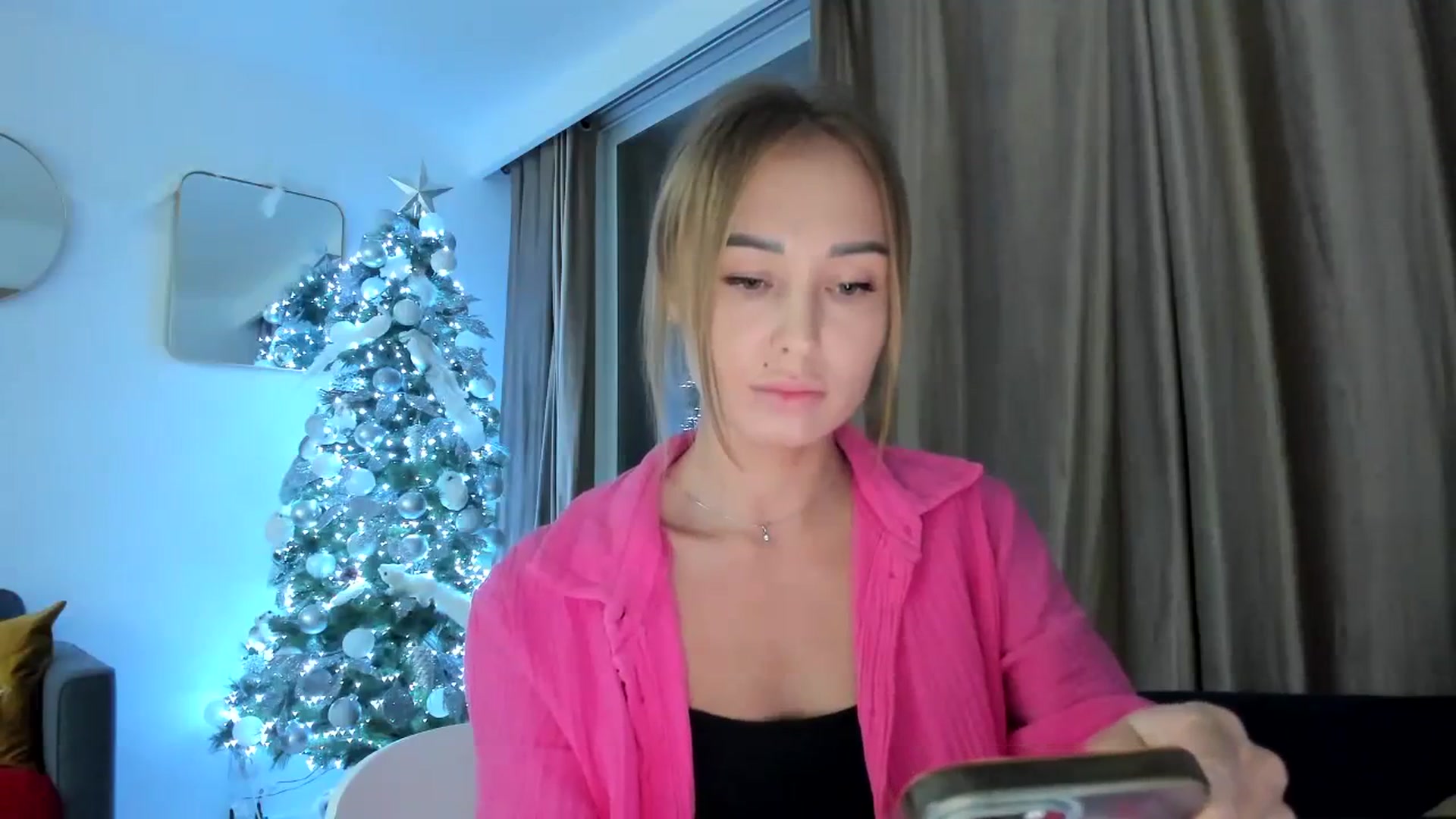 Gallery image thumbnail from AAA_Yas's myfreecams stream on, 12/14/2023, 20:59 image 9 of 20