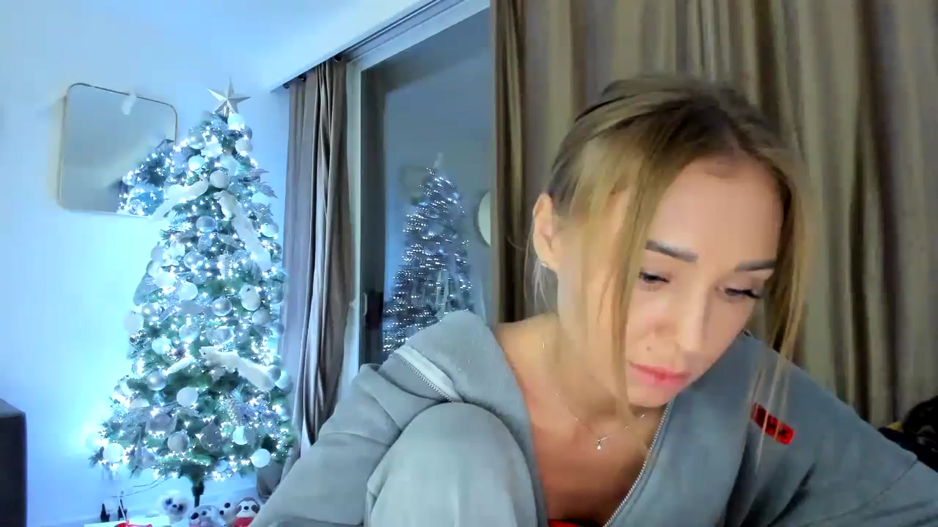 Gallery image thumbnail from AAA_Yas's myfreecams stream on, 12/16/2023, 24:12 image 20 of 20