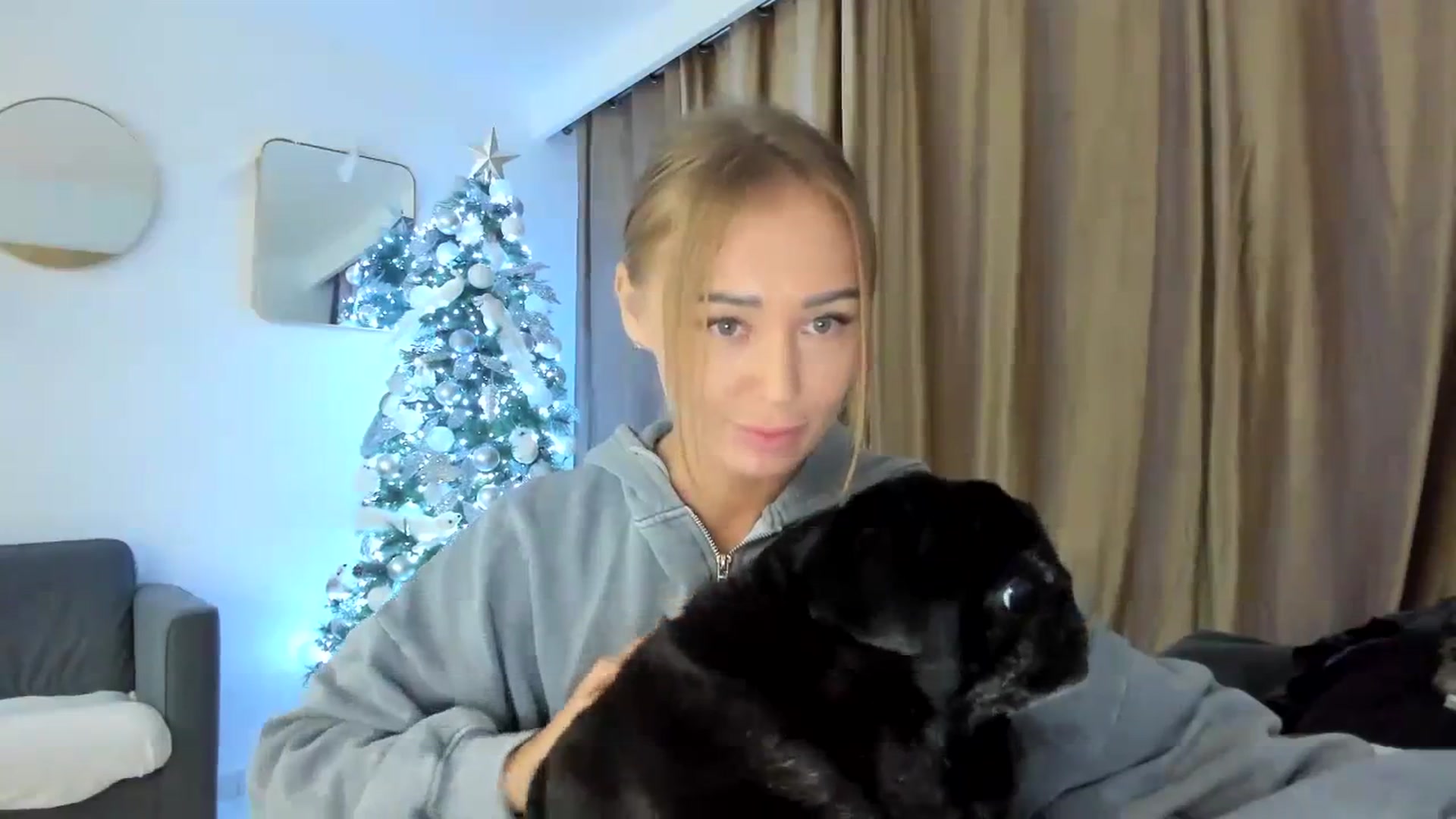 Gallery image thumbnail from AAA_Yas's myfreecams stream on, 12/29/2023, 22:57 image 13 of 20