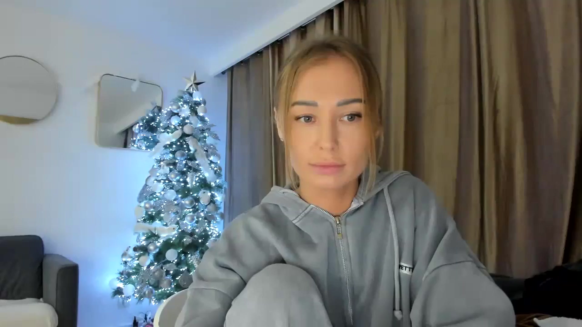Gallery image thumbnail from AAA_Yas's myfreecams stream on, 12/29/2023, 22:57 image 11 of 20
