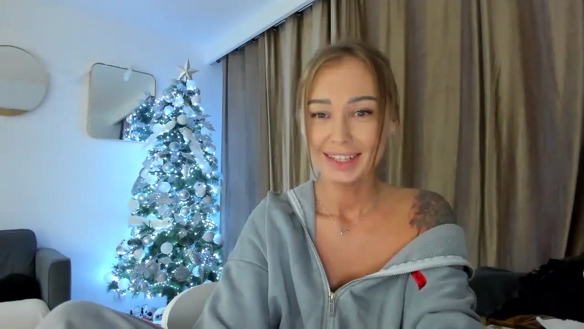 Gallery image thumbnail from AAA_Yas's myfreecams stream on, 12/30/2023, 24:21 image 16 of 20