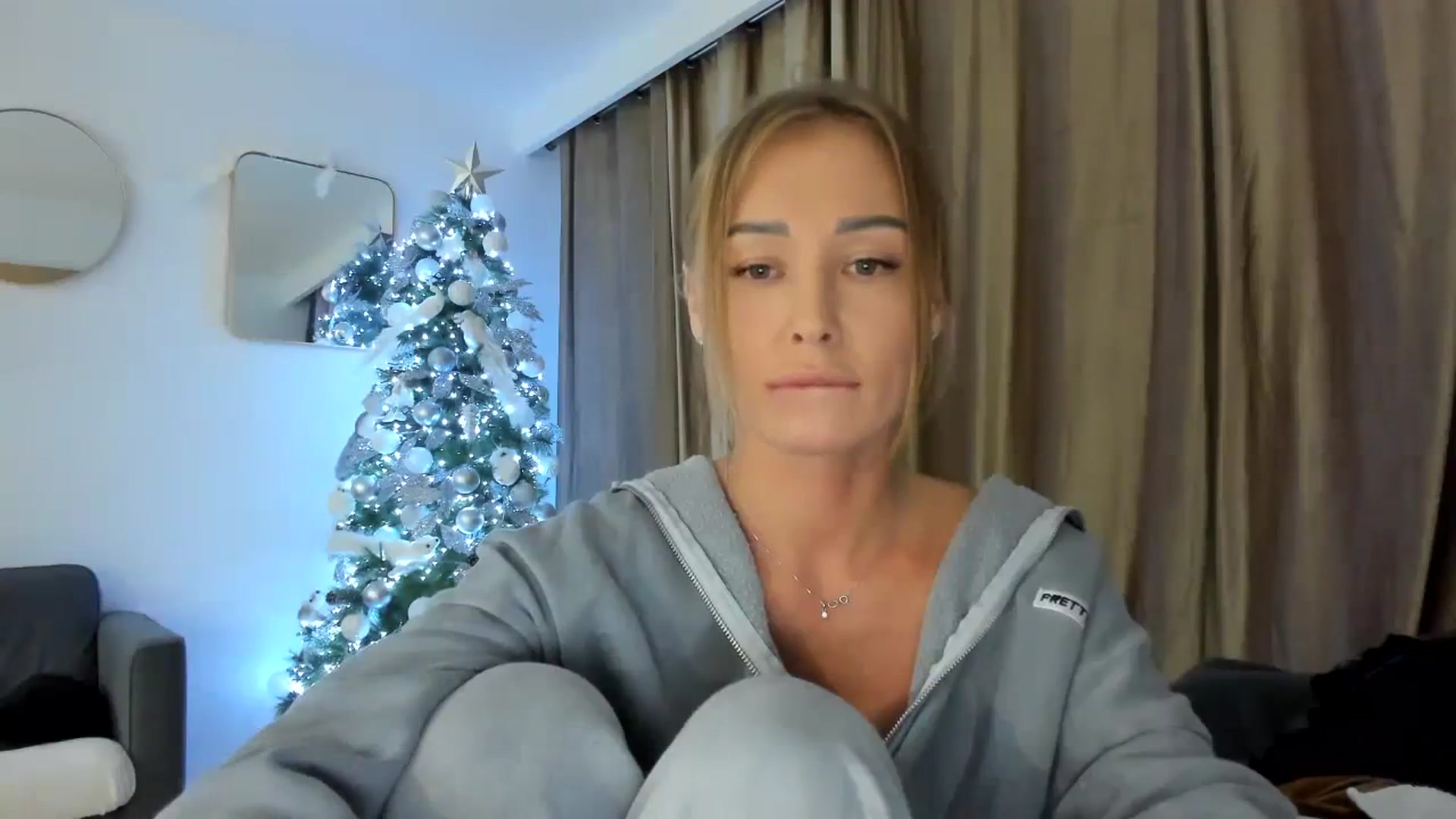 Gallery image thumbnail from AAA_Yas's myfreecams stream on, 12/30/2023, 24:21 image 11 of 20