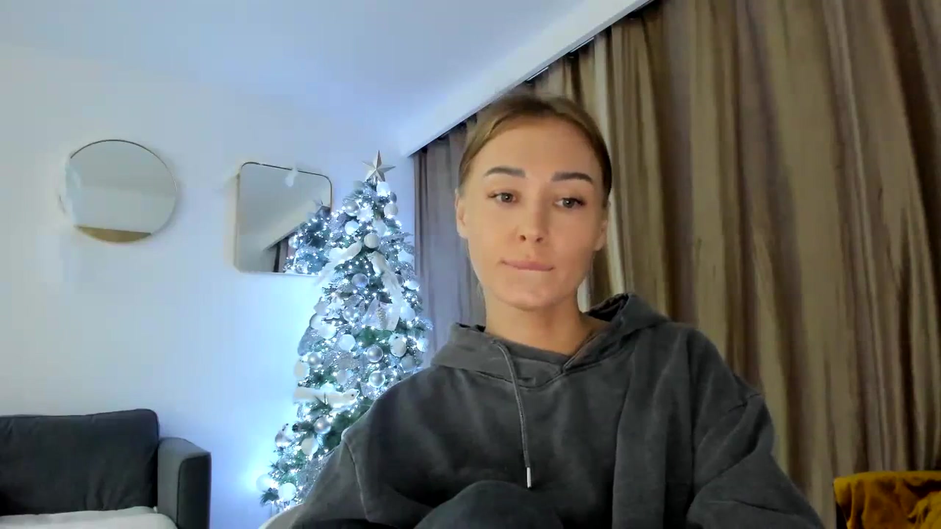 Gallery image thumbnail from AAA_Yas's myfreecams stream on, 01/01/2024, 19:04 image 4 of 20
