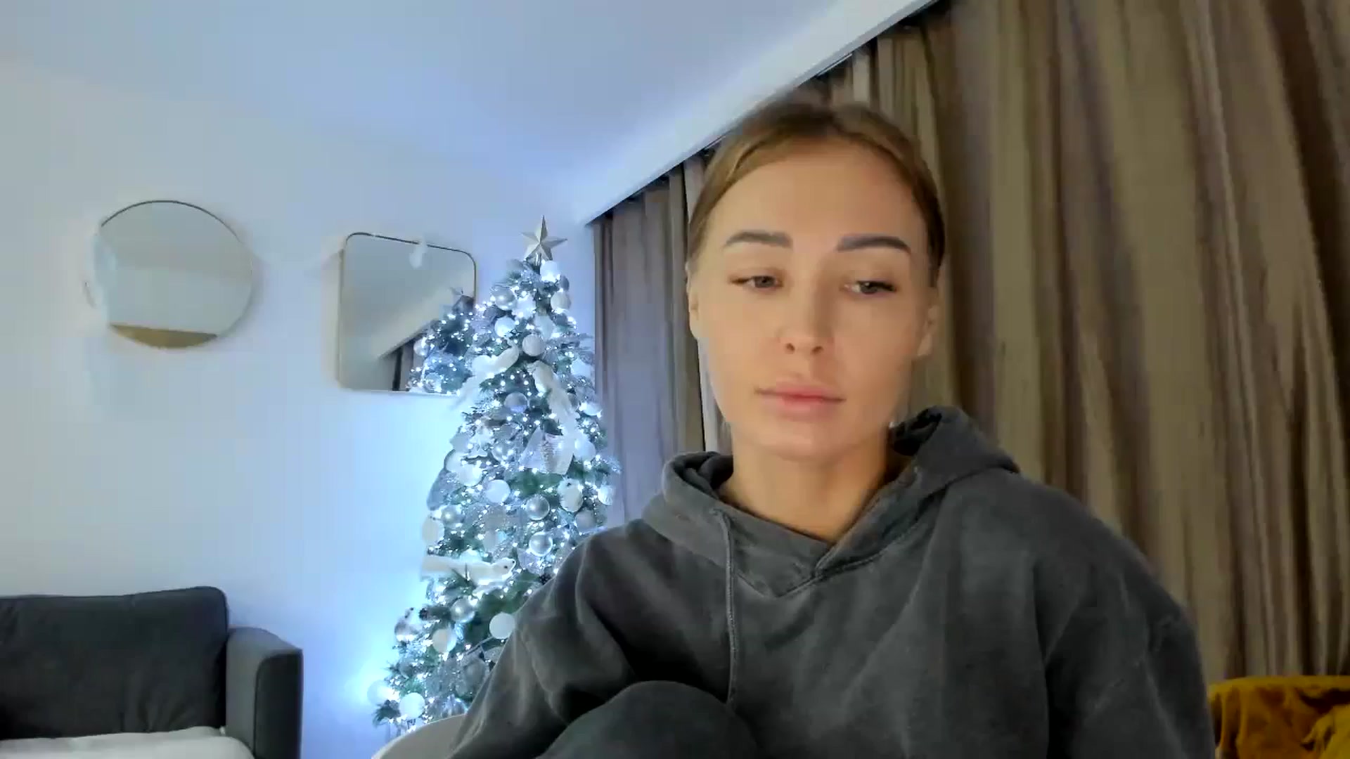Gallery image thumbnail from AAA_Yas's myfreecams stream on, 01/01/2024, 19:04 image 12 of 20