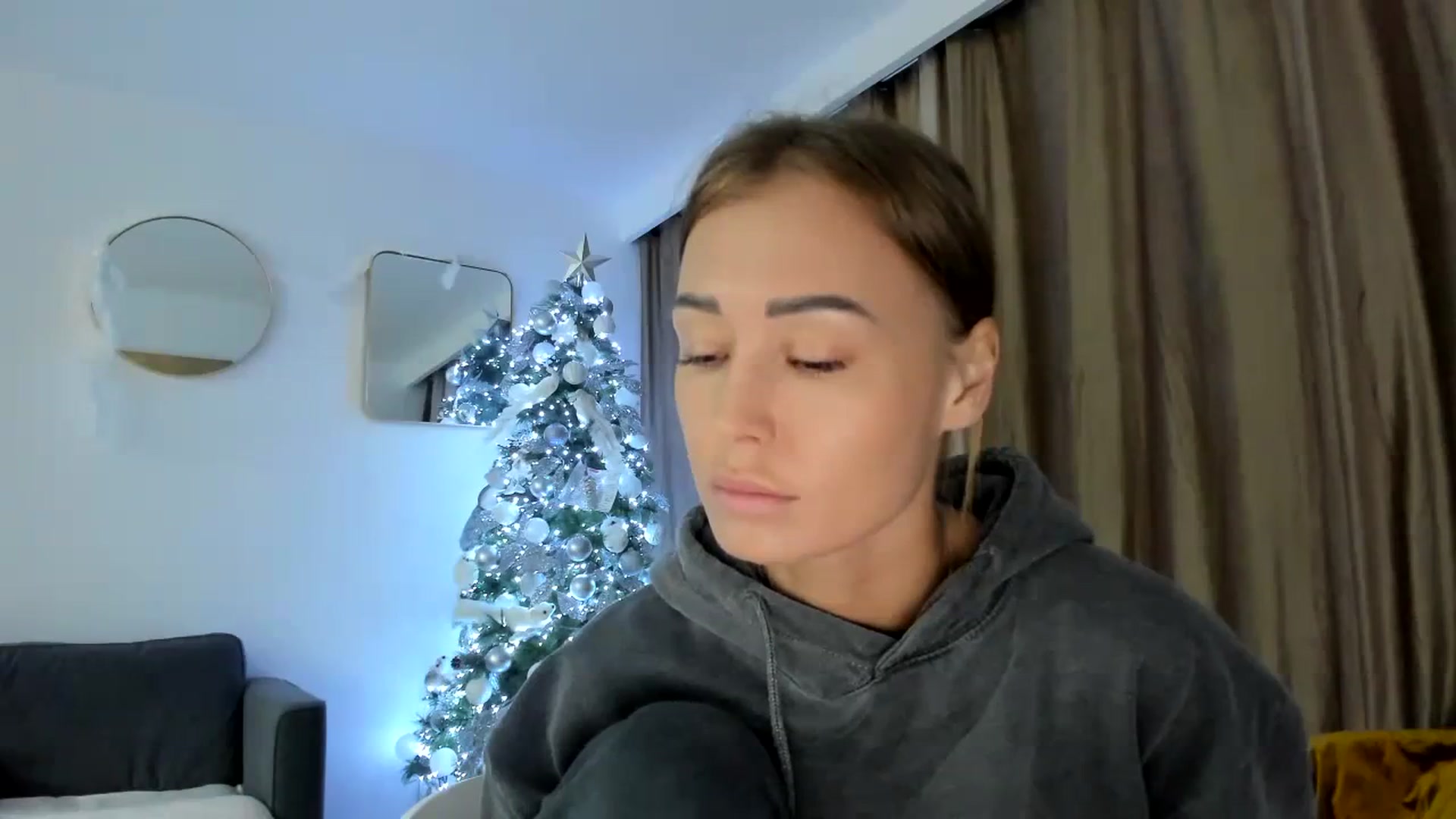 Gallery image thumbnail from AAA_Yas's myfreecams stream on, 01/01/2024, 19:04 image 16 of 20