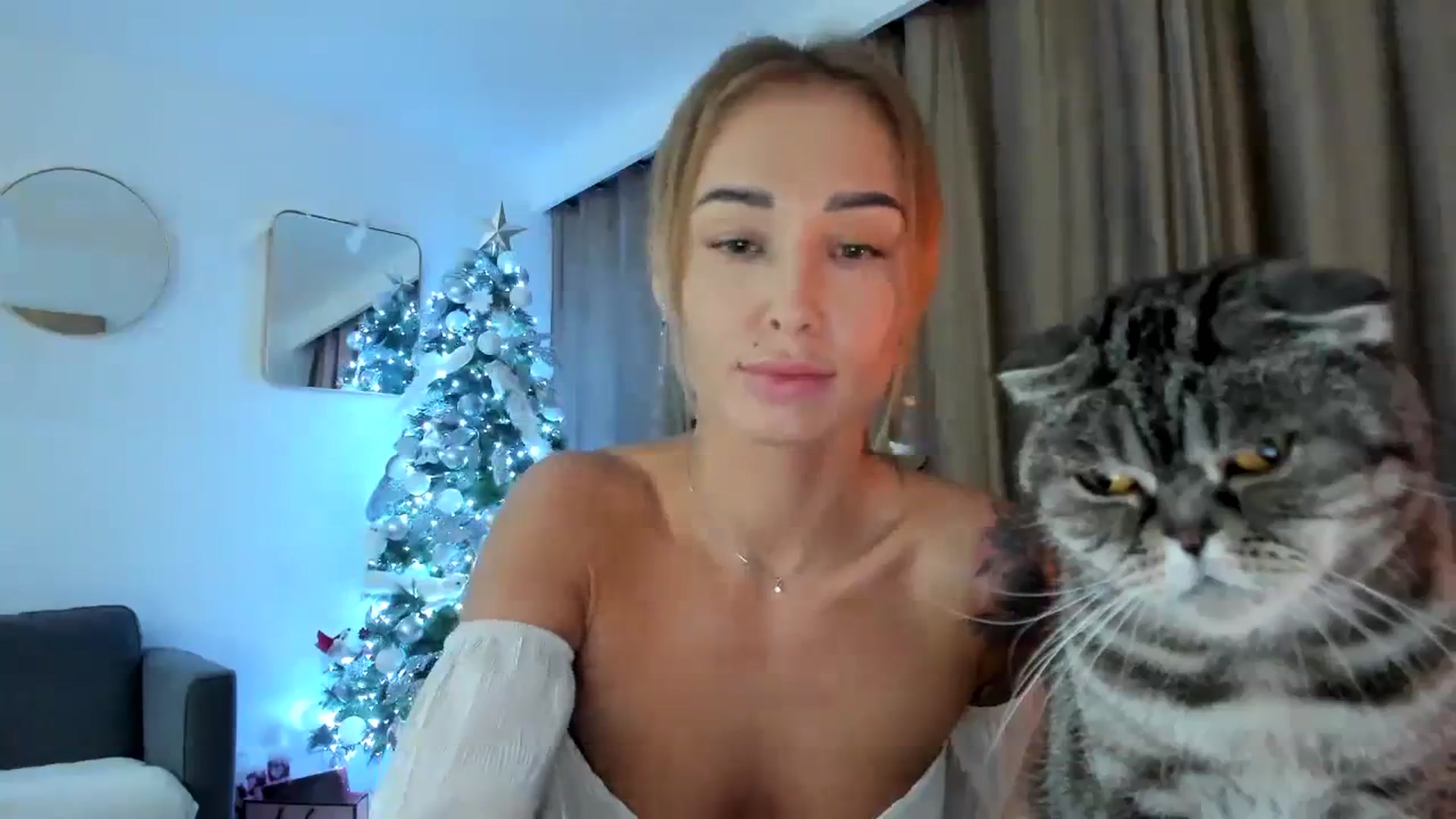 Gallery image thumbnail from AAA_Yas's myfreecams stream on, 01/11/2024, 22:35 image 2 of 20