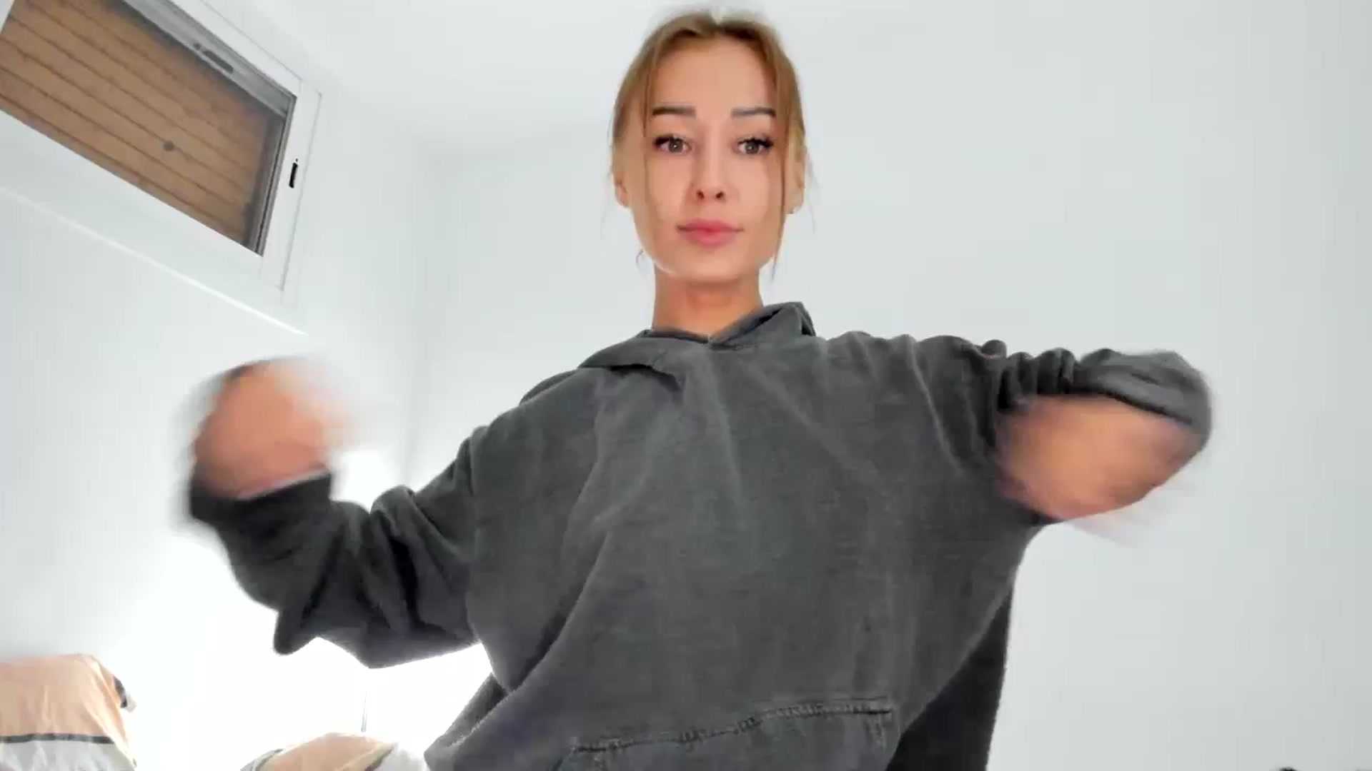 Gallery image thumbnail from AAA_Yas's myfreecams stream on, 01/27/2024, 22:03 image 1 of 20