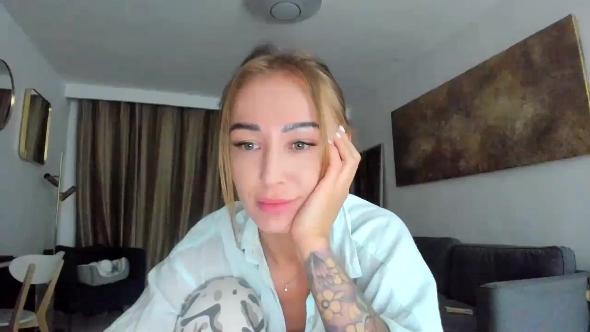 Gallery image thumbnail from AAA_Yas's myfreecams stream on, 02/01/2024, 22:35 image 12 of 20