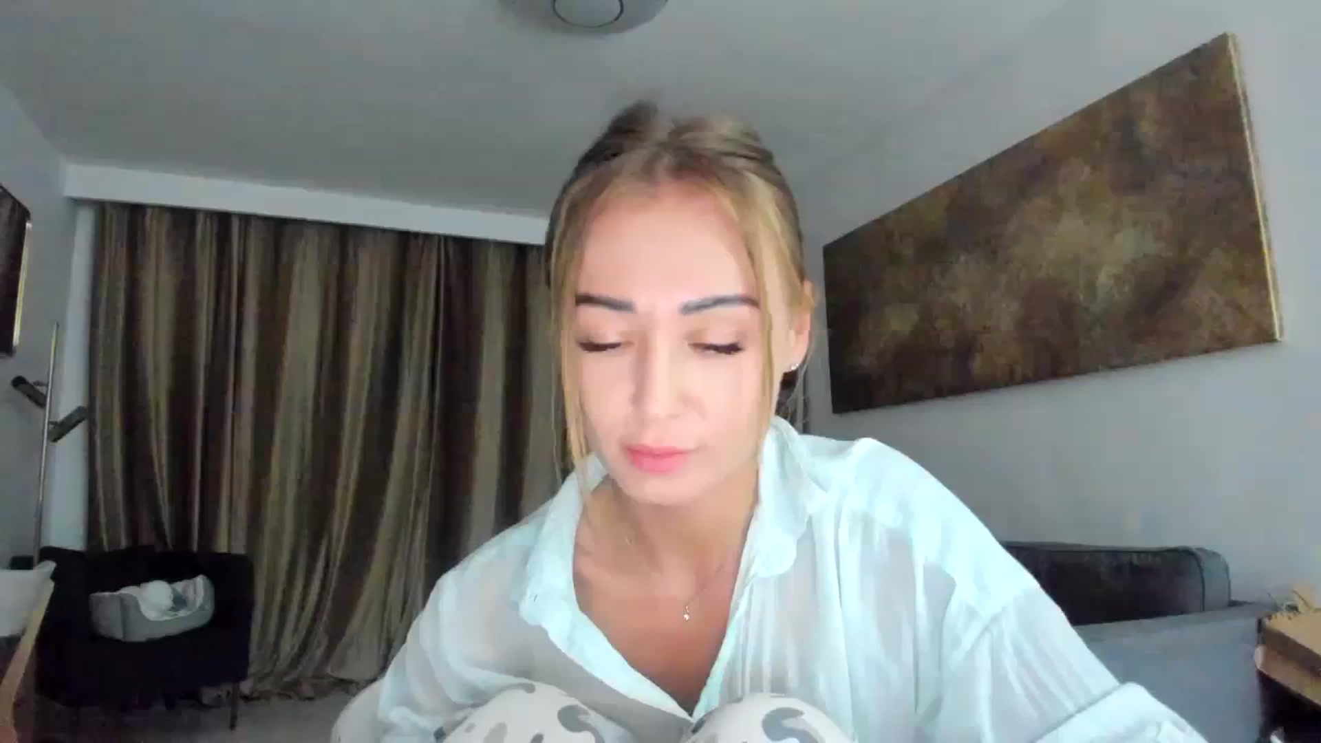 Gallery image thumbnail from AAA_Yas's myfreecams stream on, 02/01/2024, 22:35 image 17 of 20