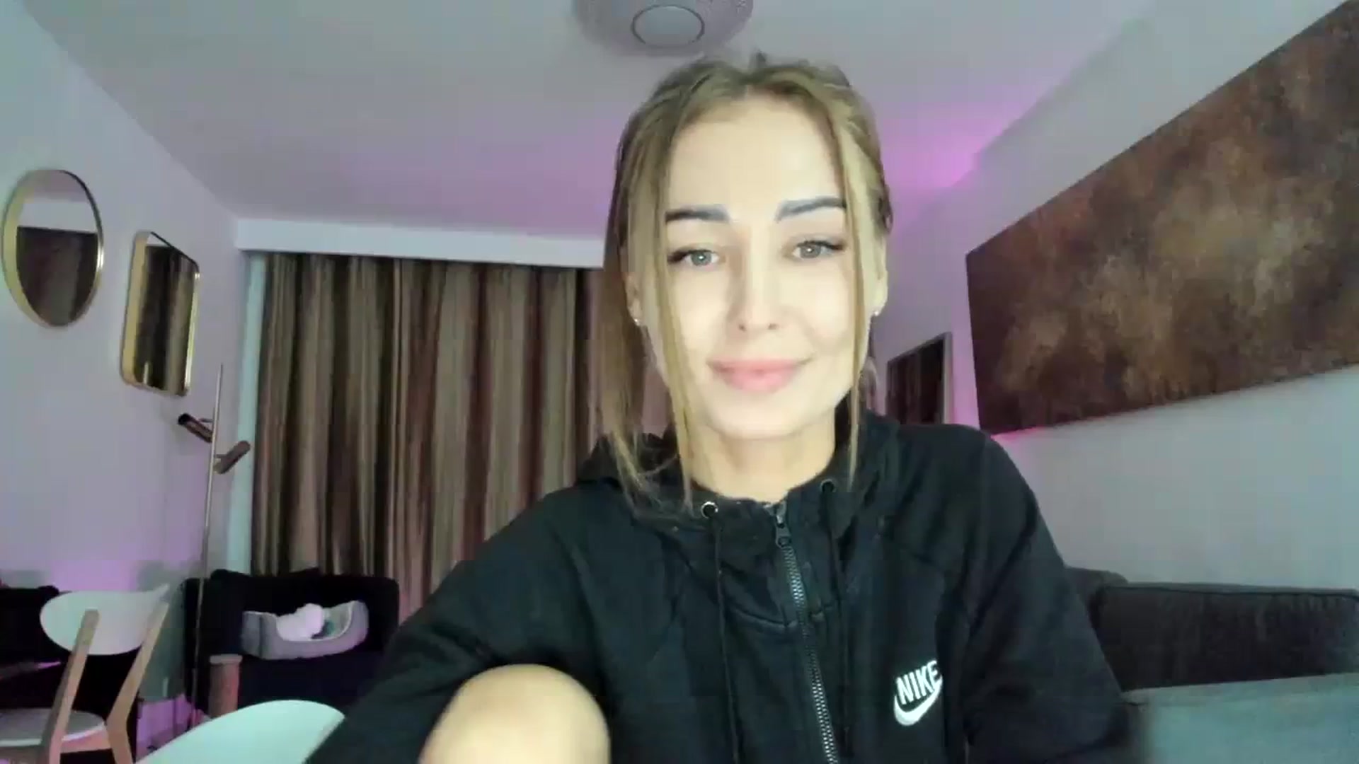 Gallery image thumbnail from AAA_Yas's myfreecams stream on, 02/06/2024, 23:31 image 12 of 20