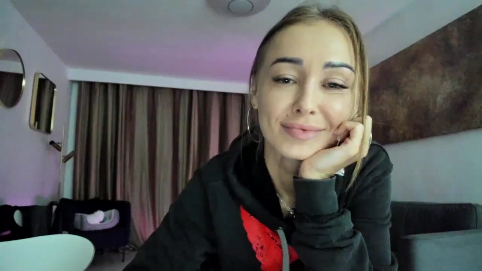 Gallery image thumbnail from AAA_Yas's myfreecams stream on, 02/07/2024, 23:00 image 7 of 20
