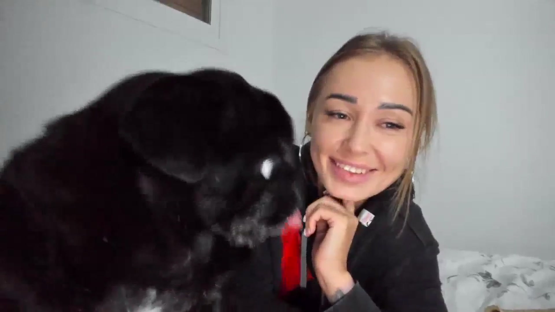 Gallery image thumbnail from AAA_Yas's myfreecams stream on, 02/07/2024, 23:00 image 16 of 20