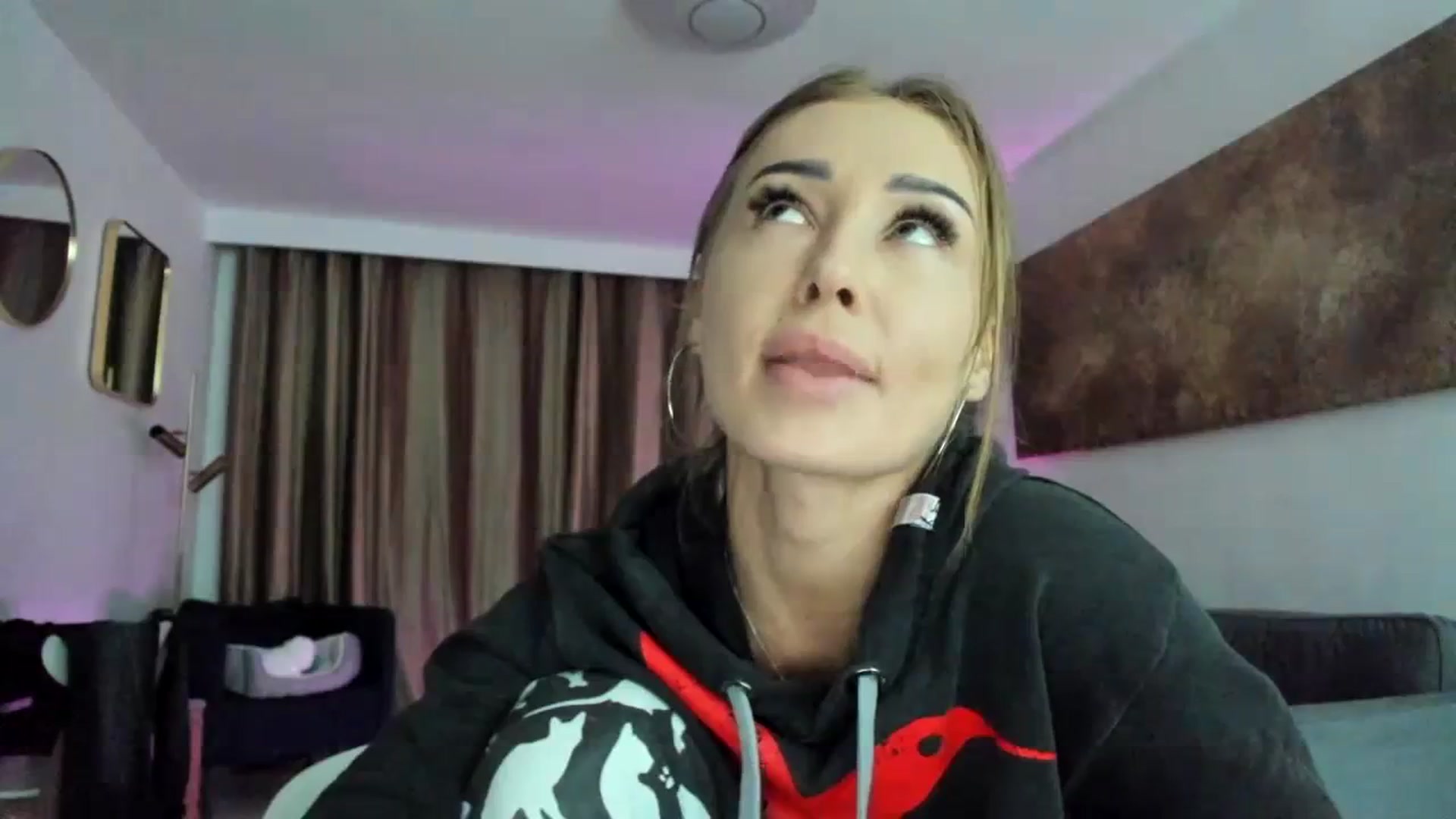 Gallery image thumbnail from AAA_Yas's myfreecams stream on, 02/07/2024, 23:00 image 9 of 20