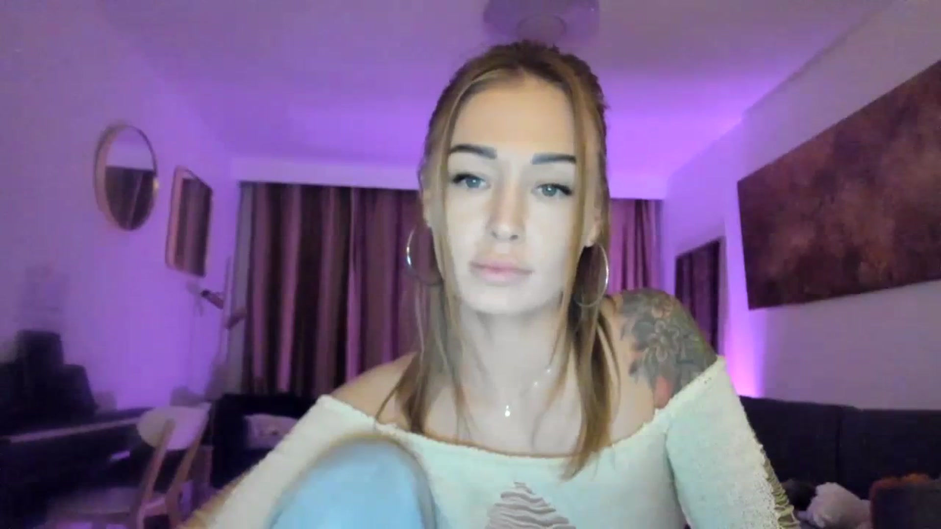 Gallery image thumbnail from AAA_Yas's myfreecams stream on, 02/12/2024, 21:07 image 17 of 20