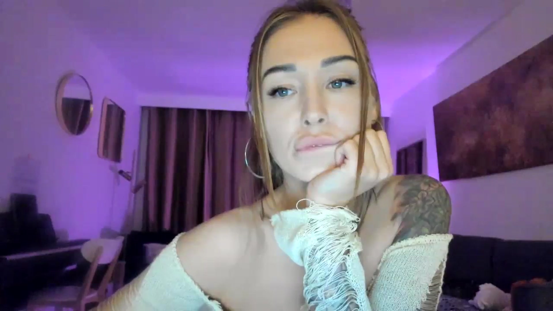 Gallery image thumbnail from AAA_Yas's myfreecams stream on, 02/12/2024, 22:45 image 3 of 20