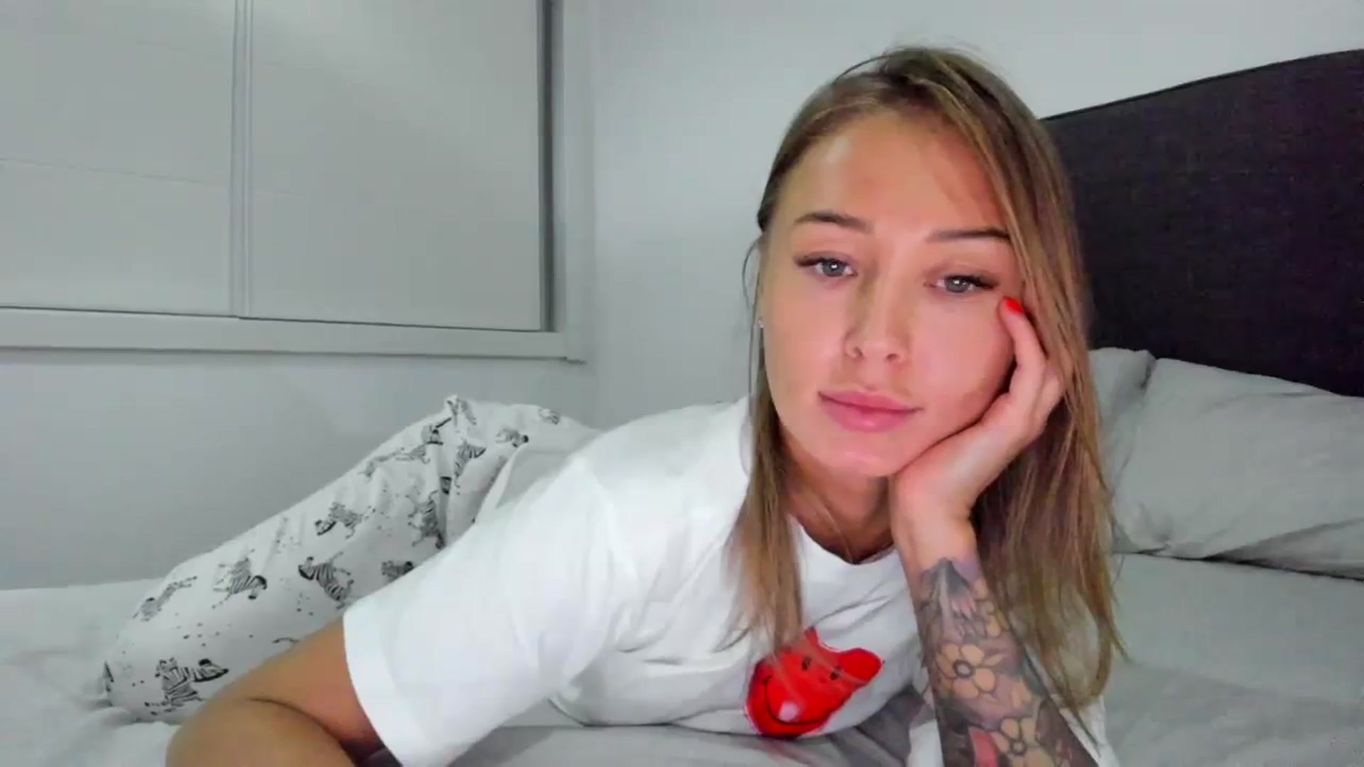 Gallery image thumbnail from AAA_Yas's myfreecams stream on, 03/07/2024, 19:32 image 5 of 20